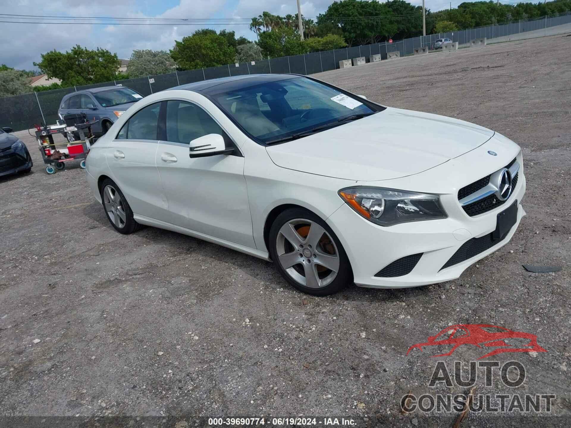 MERCEDES-BENZ CLA 250 2016 - WDDSJ4EB3GN294262