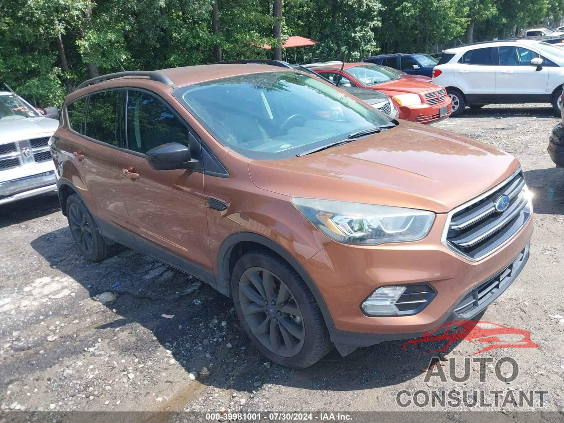 FORD ESCAPE 2017 - 1FMCU0G93HUD49241