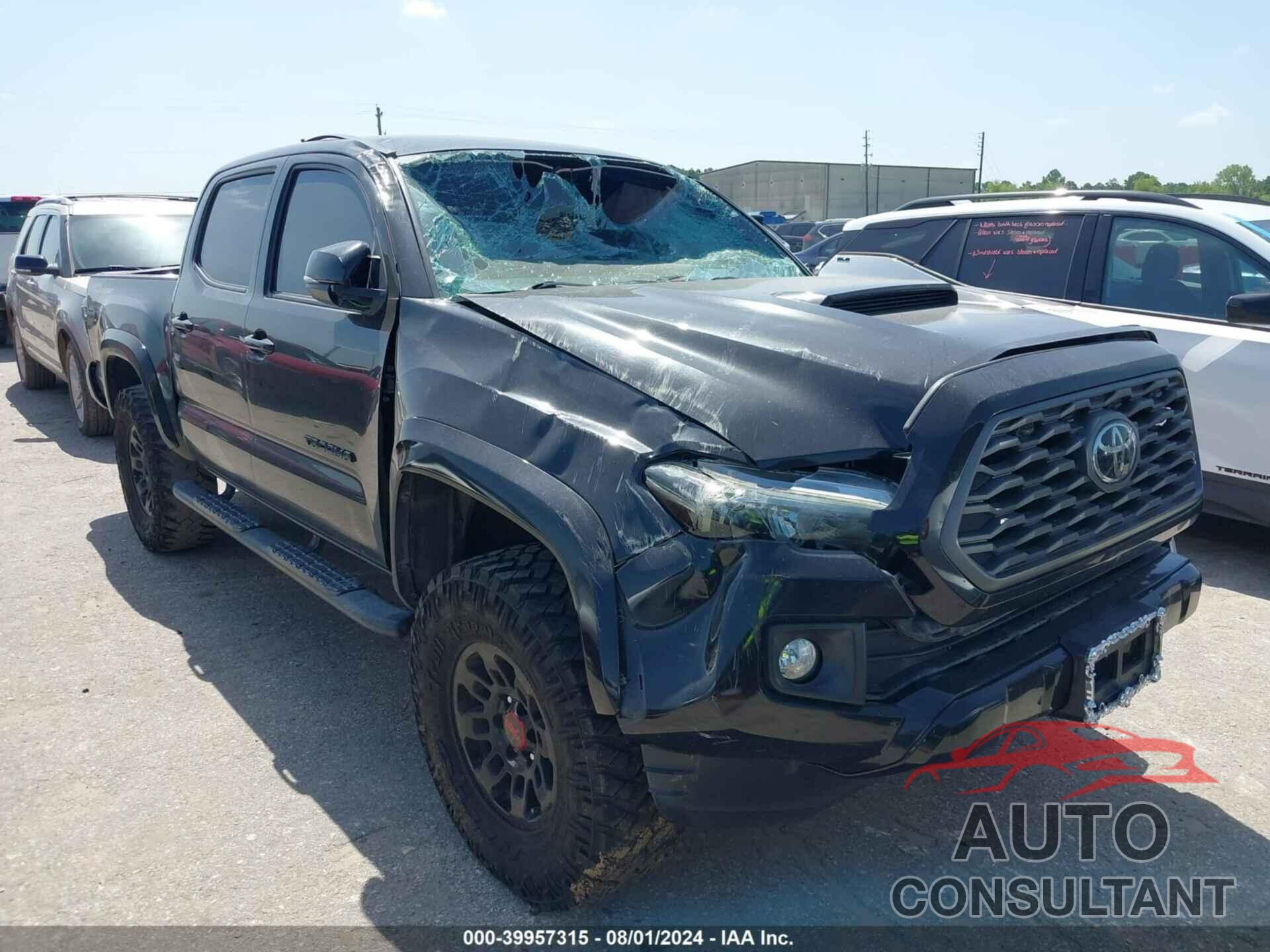 TOYOTA TACOMA 2018 - 5TFAZ5CN2JX063818