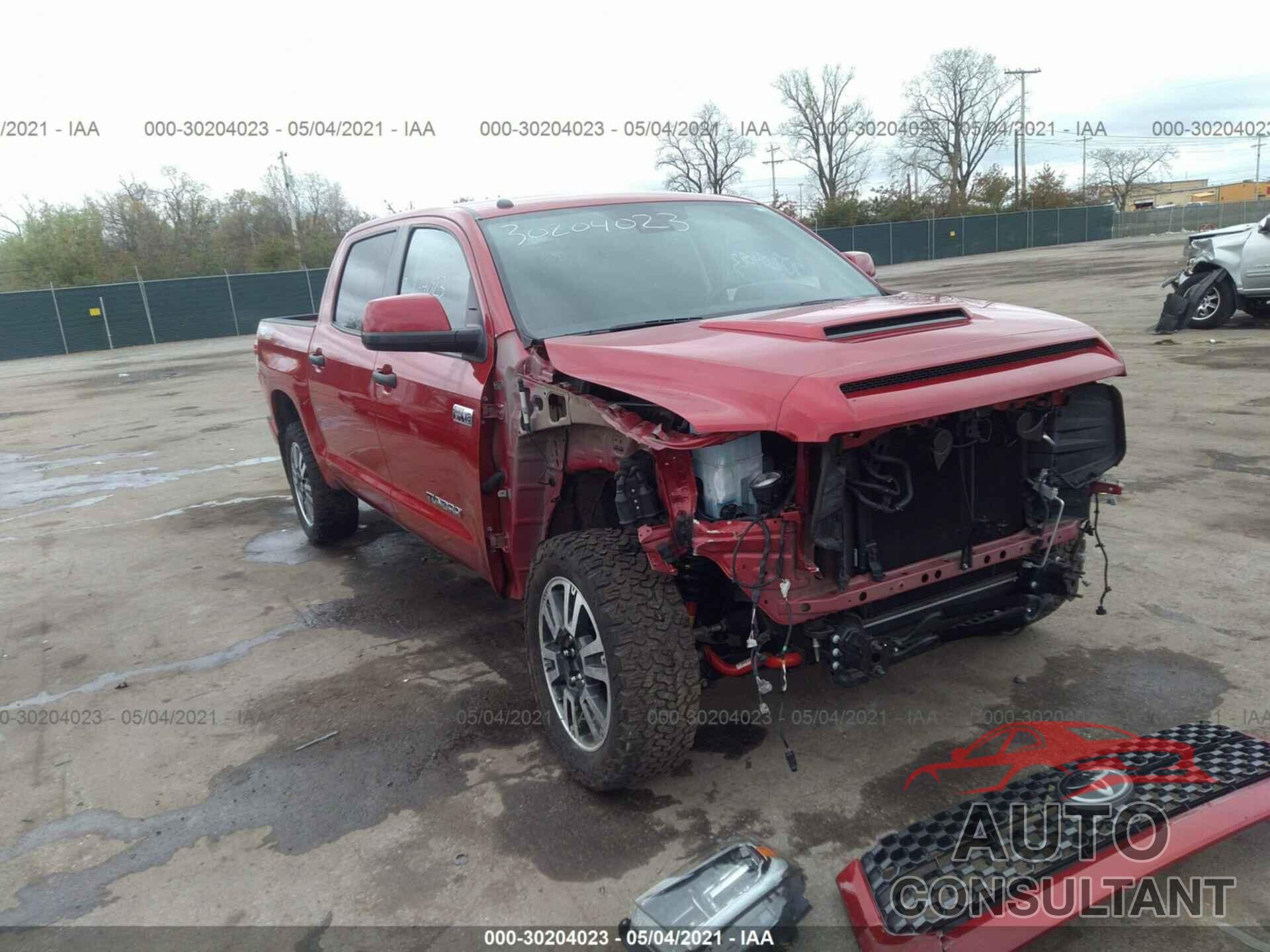 TOYOTA TUNDRA 4WD 2018 - 5TFDW5F10JX736328