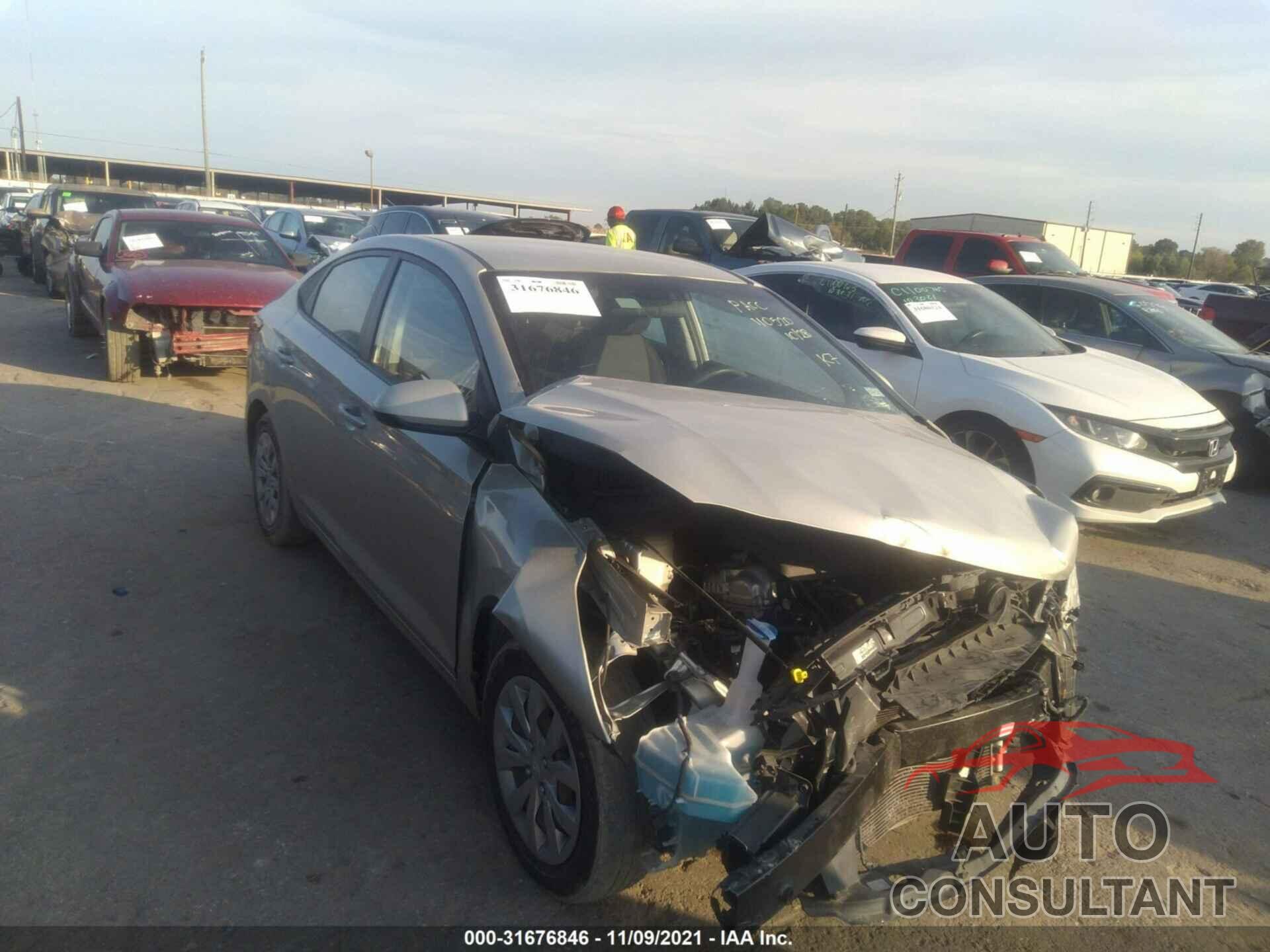 HYUNDAI ACCENT 2018 - 3KPC24A35JE012287