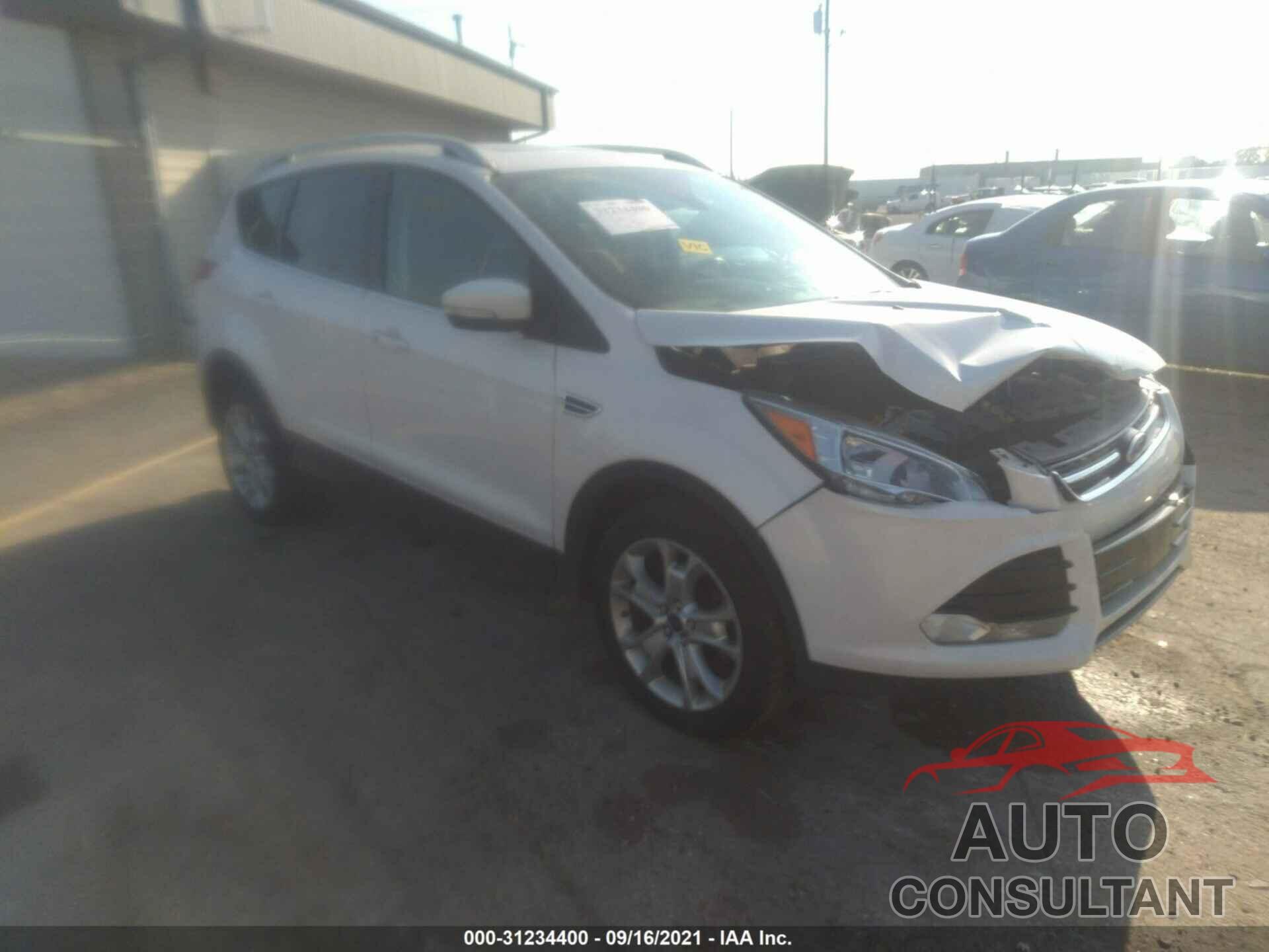 FORD ESCAPE 2016 - 1FMCU9J9XGUC75098