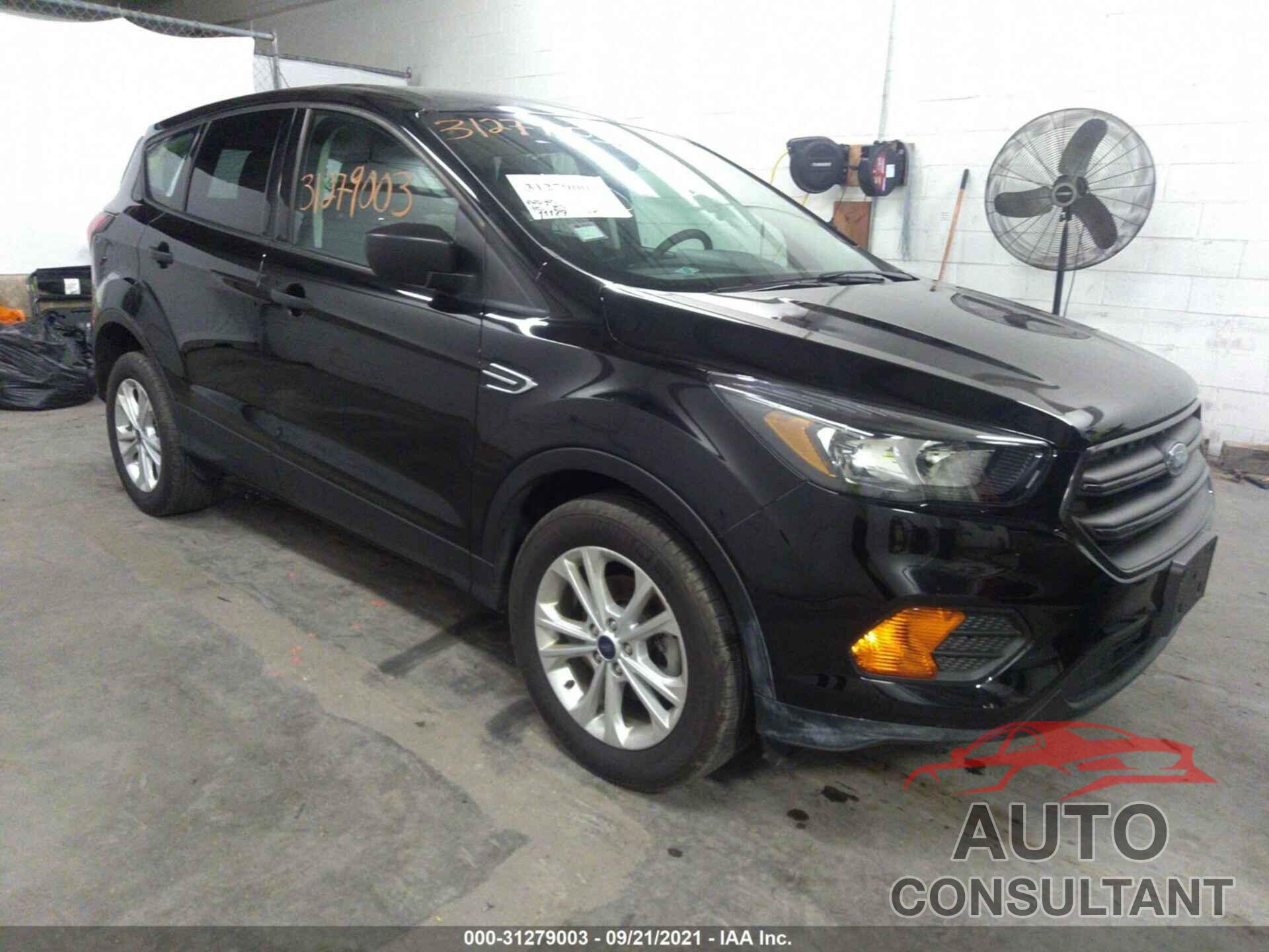 FORD ESCAPE 2019 - 1FMCU0F74KUB18212