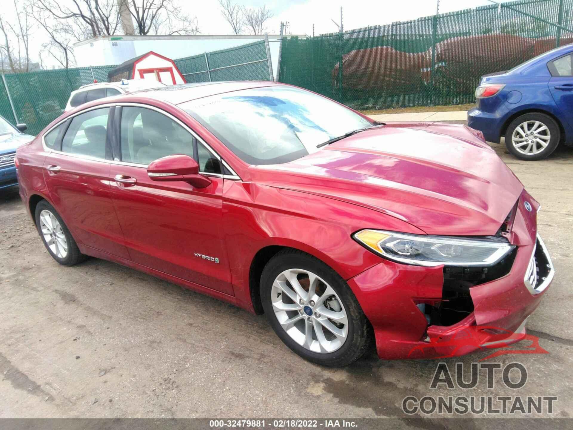 FORD FUSION HYBRID 2019 - 3FA6P0MU1KR213003