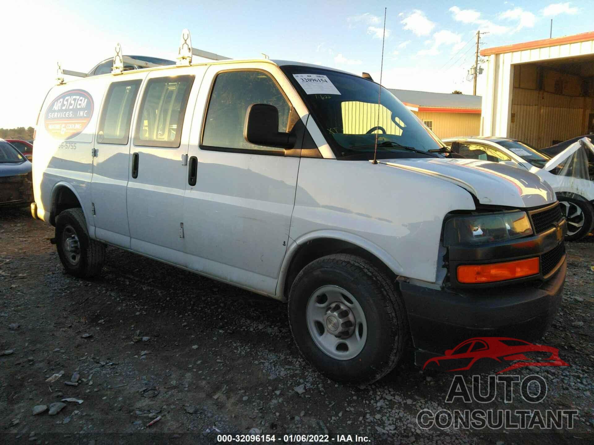 CHEVROLET EXPRESS CARGO VAN 2019 - 1GCWGAFP2K1324189