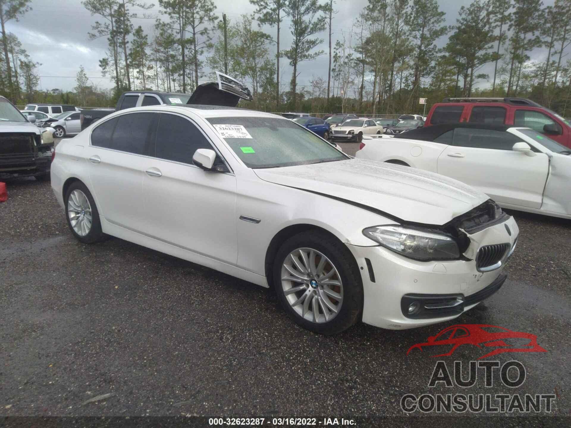 BMW 5 SERIES 2016 - WBA5A5C58GD525542