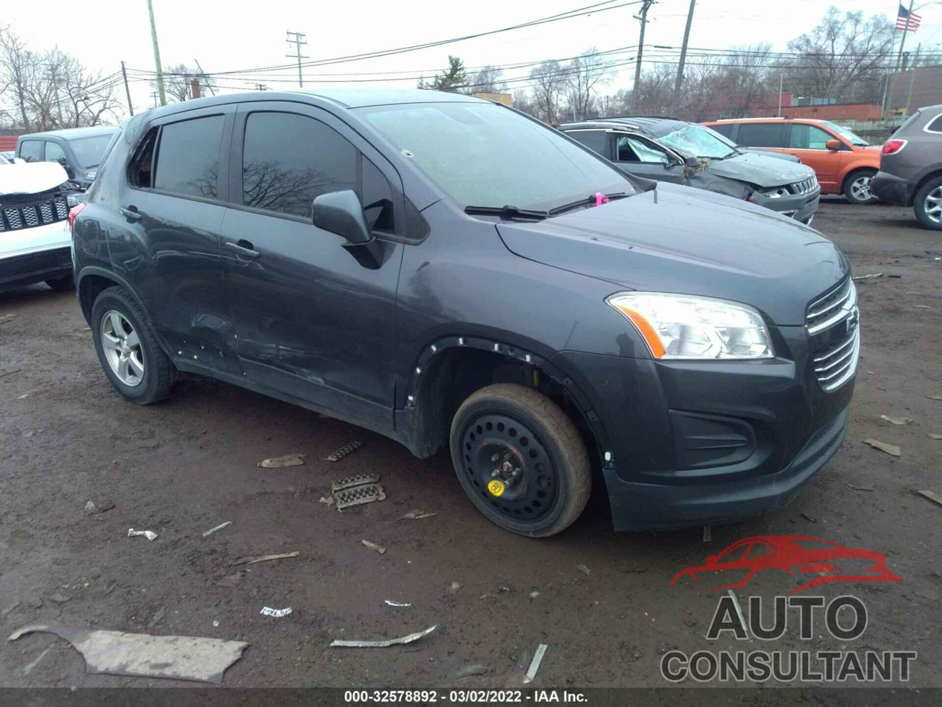 CHEVROLET TRAX 2016 - 3GNCJNSB0GL128166