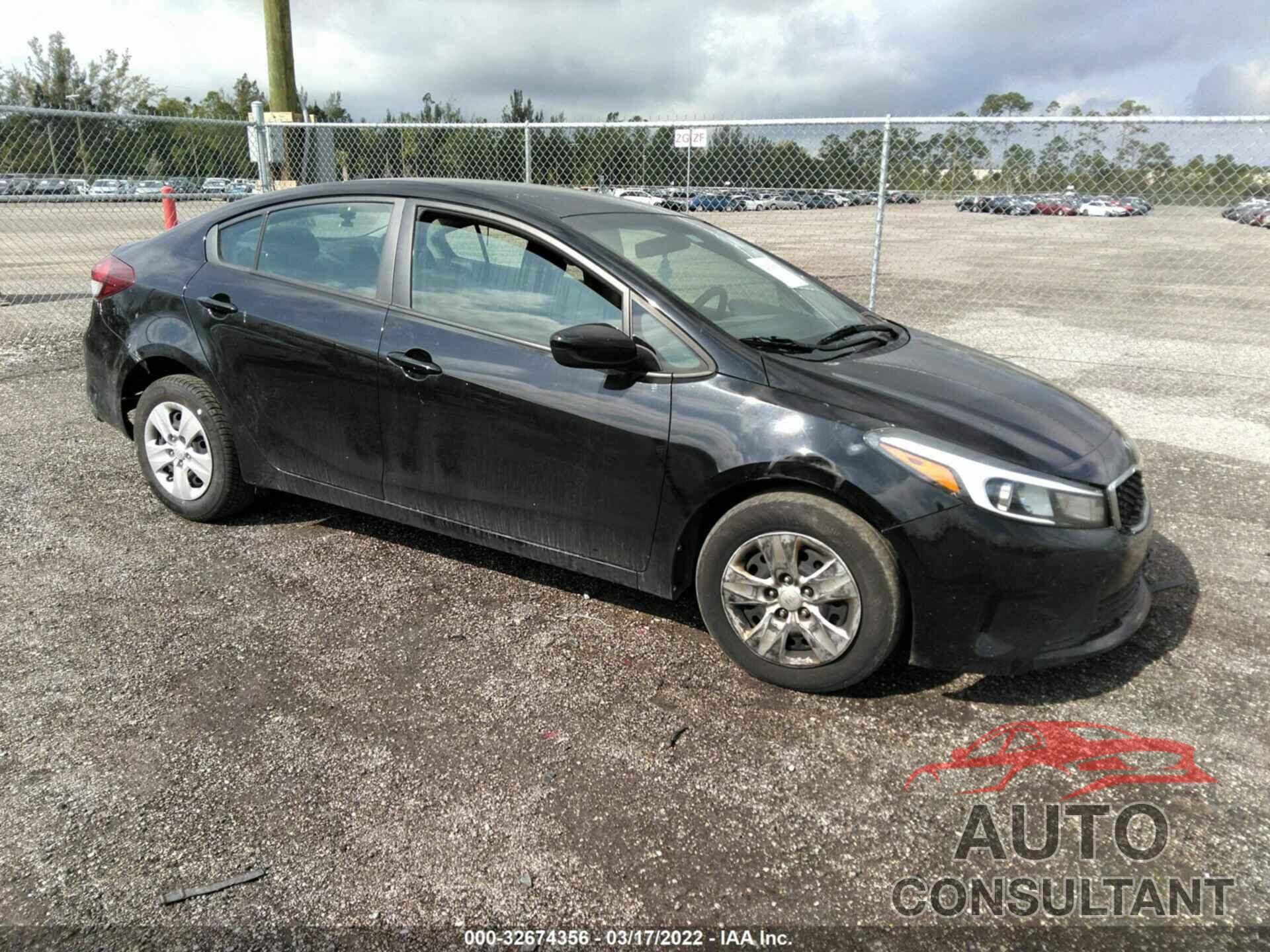 KIA FORTE 2018 - 3KPFK4A73JE272607