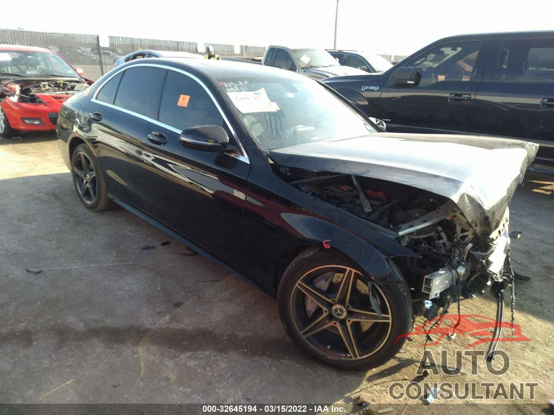 MERCEDES-BENZ C-CLASS 2018 - 55SWF4JB8JU252533