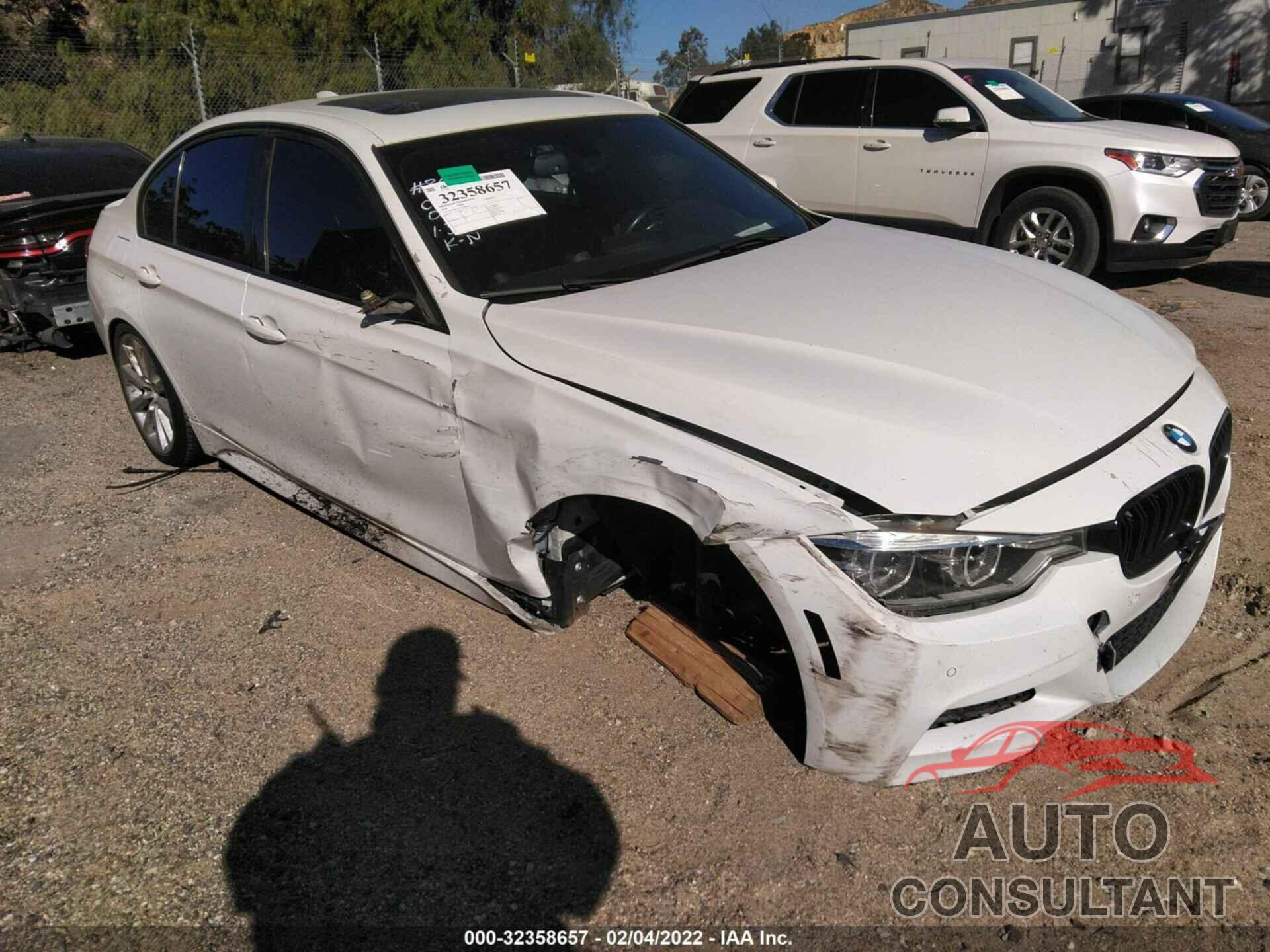 BMW 3 SERIES 2016 - WBA8E5C51GK388439