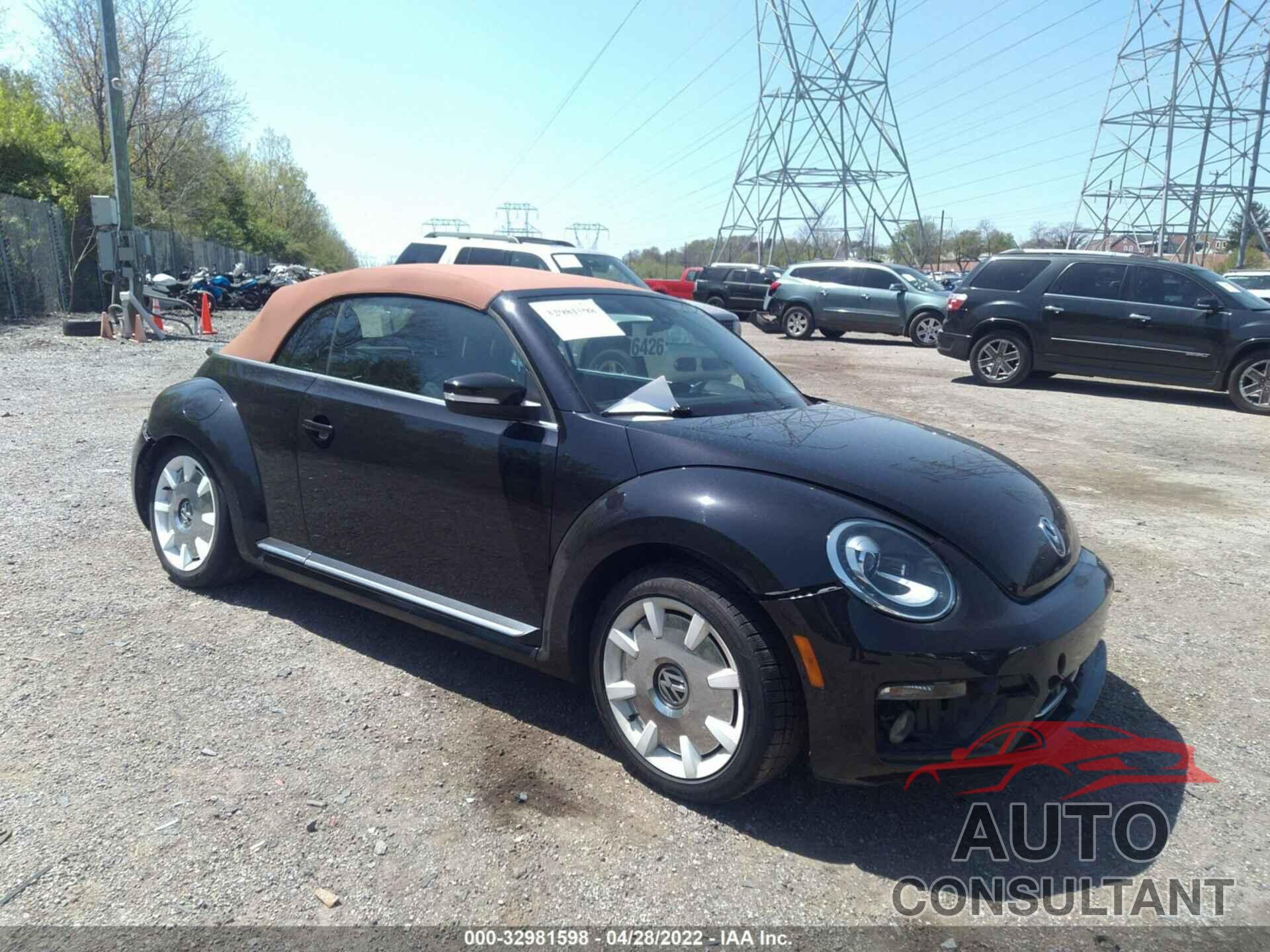 VOLKSWAGEN BEETLE CONVERTIBLE 2019 - 3VW5DAAT1KM503056