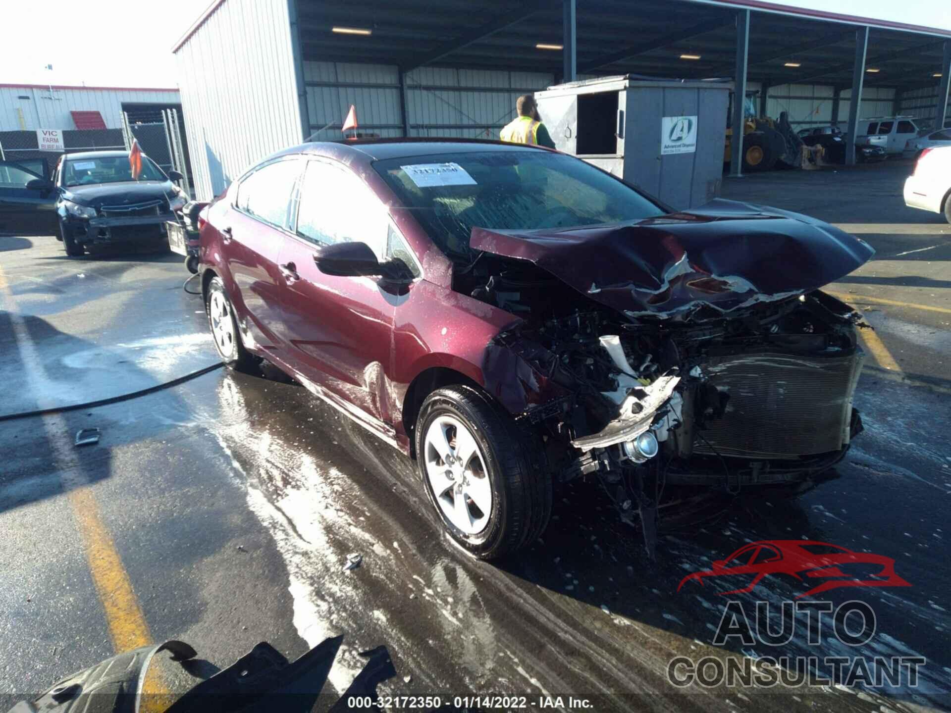 KIA FORTE 2017 - 3KPFK4A75HE015586