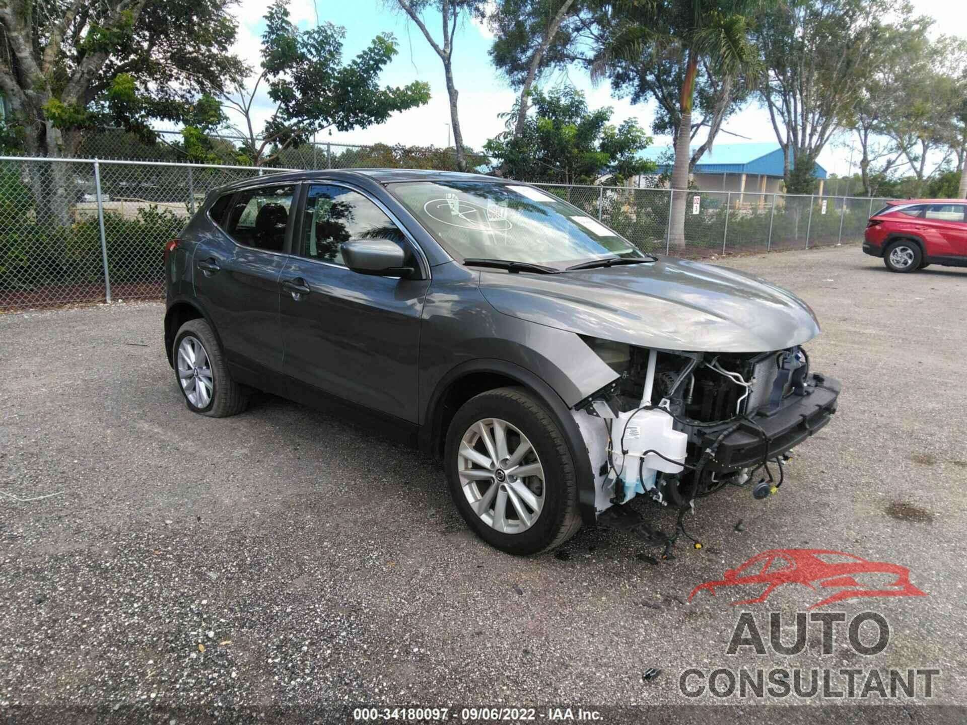 NISSAN ROGUE SPORT 2019 - JN1BJ1CP8KW239108