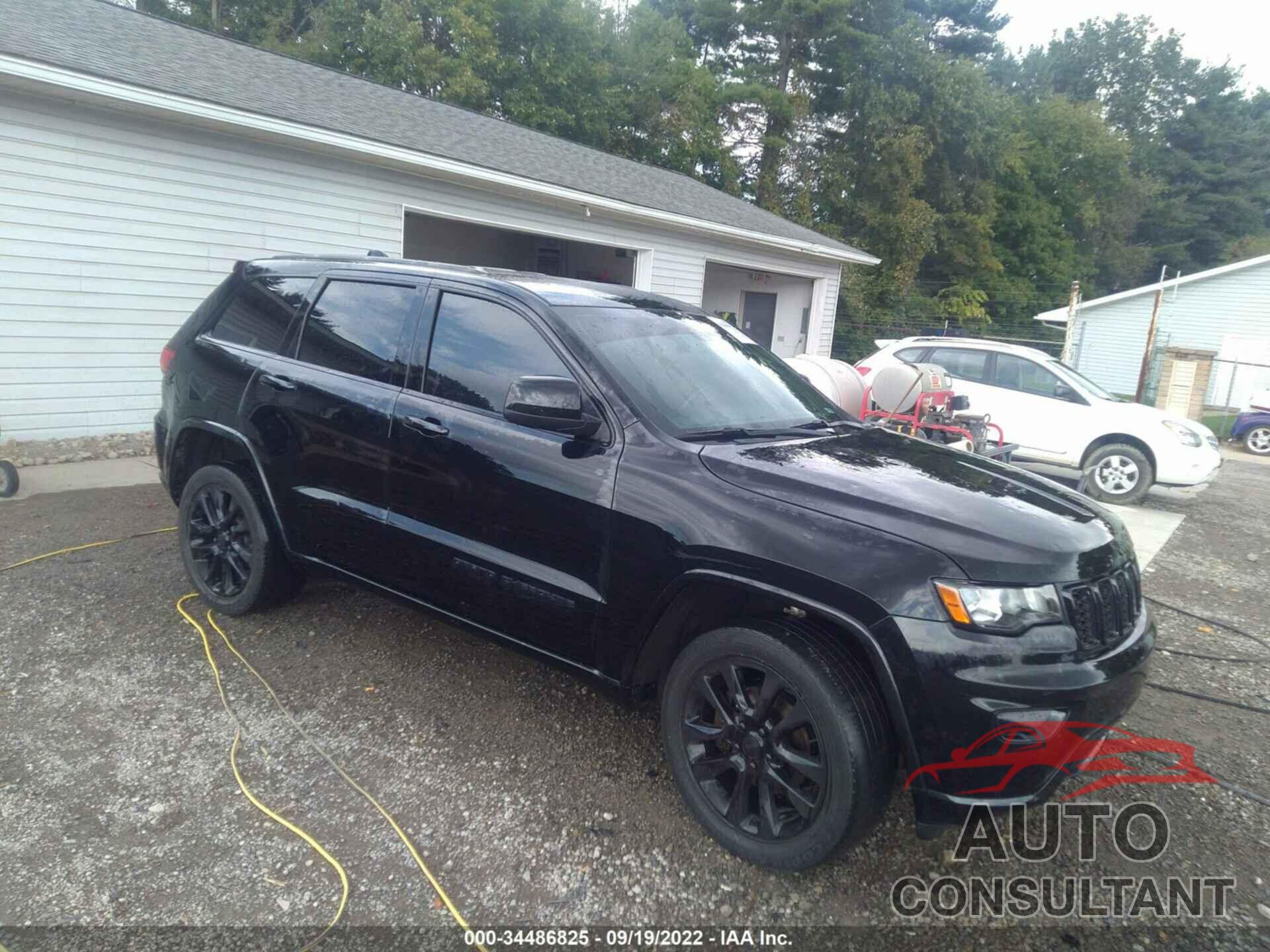 JEEP GRAND CHEROKEE 2018 - 1C4RJFAG1JC165655