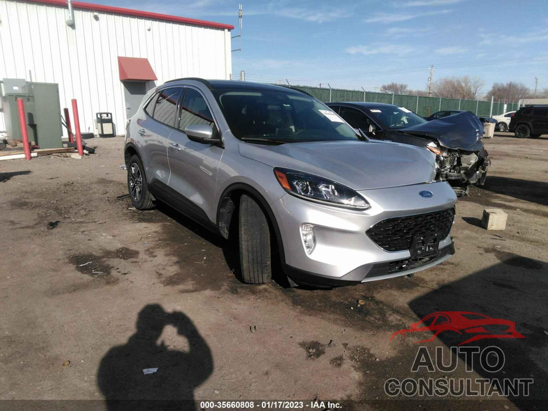 FORD ESCAPE 2020 - 1FMCU0H66LUB45627