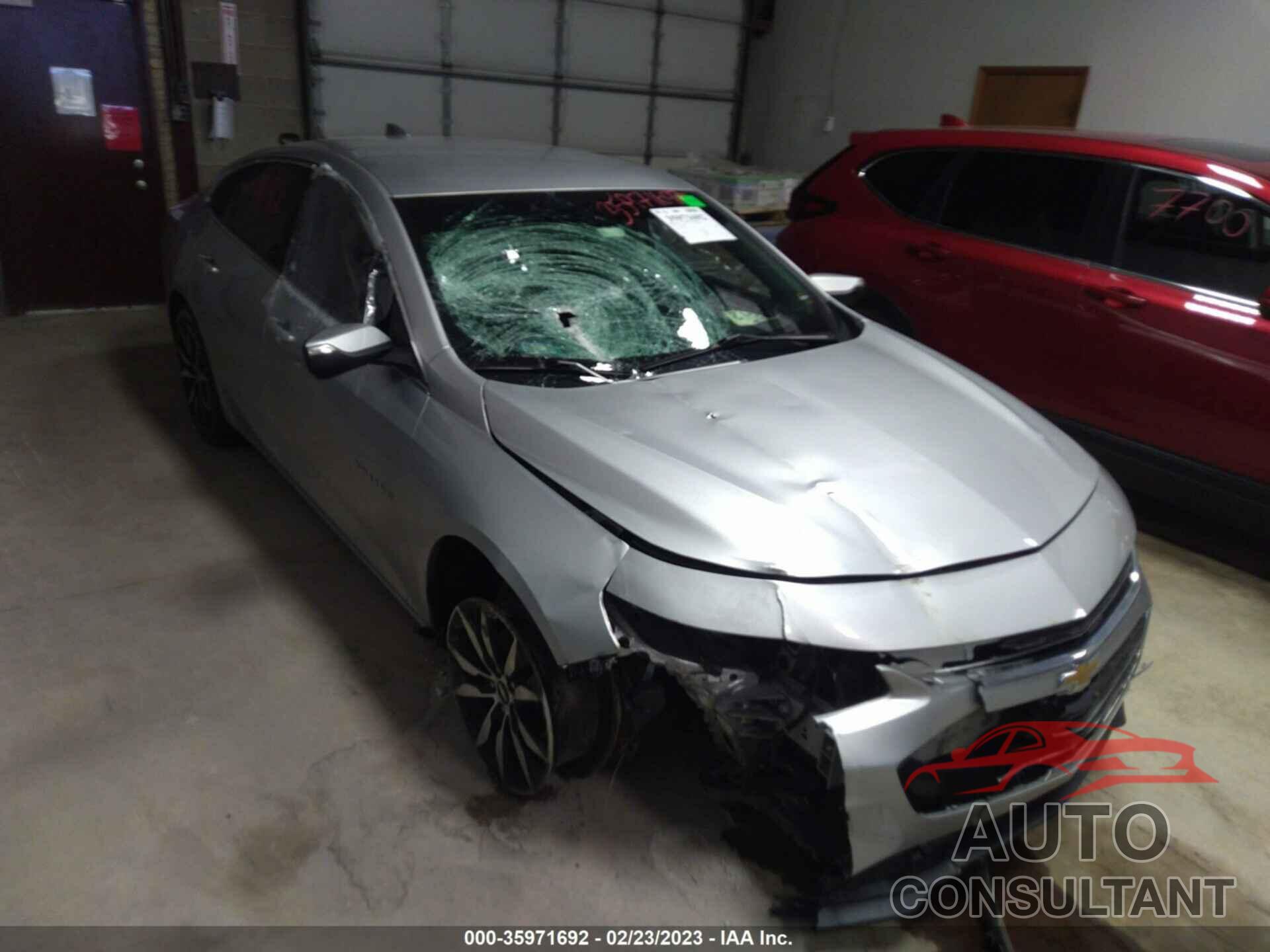 CHEVROLET MALIBU 2018 - 1G1ZD5ST9JF283683