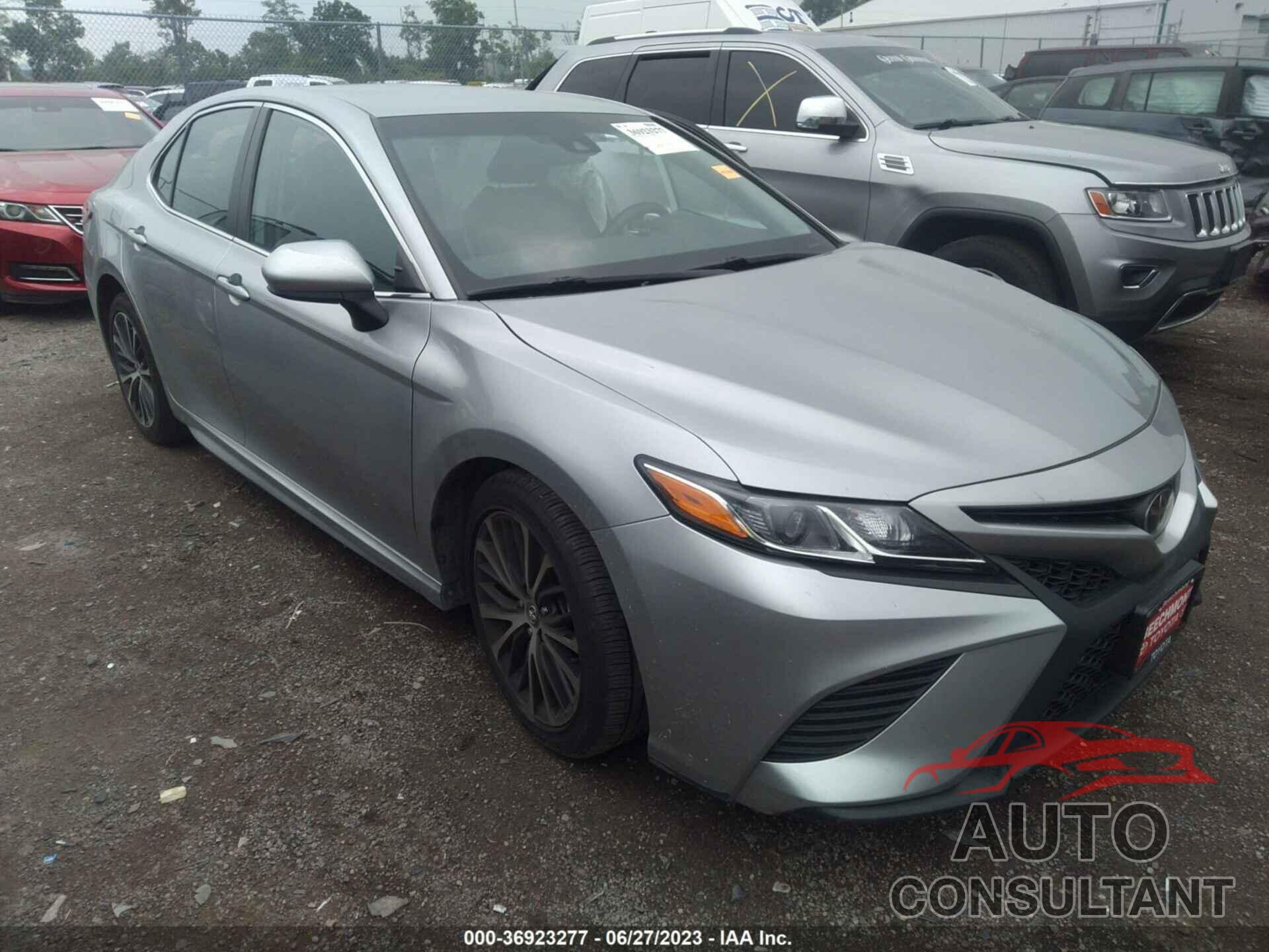TOYOTA CAMRY 2020 - 4T1G11AK2LU928497
