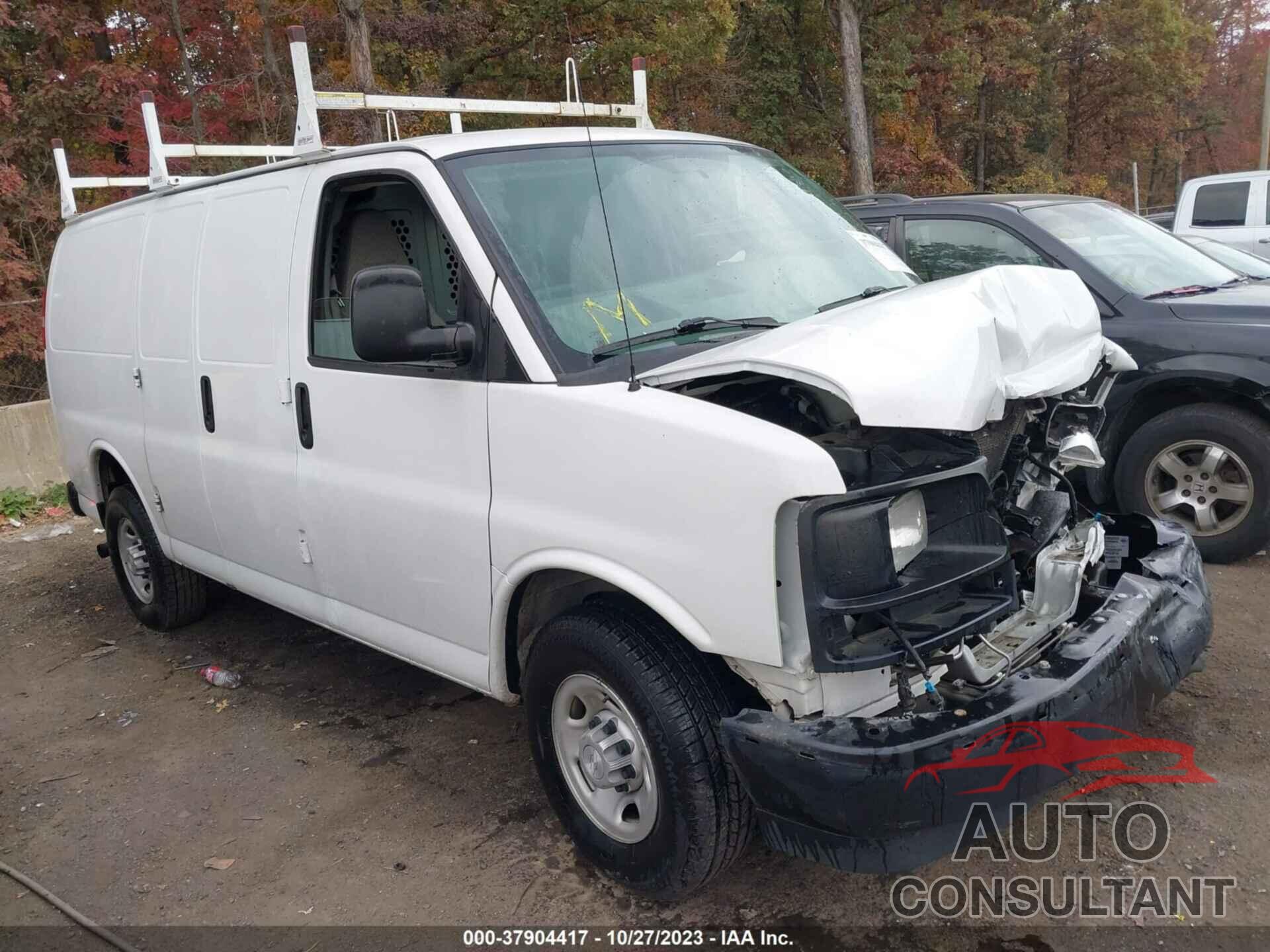 CHEVROLET EXPRESS CARGO VAN 2017 - 1GCWGAFF2H1341316