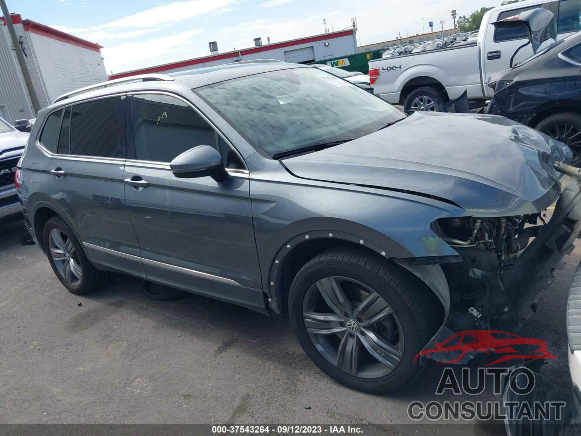 VOLKSWAGEN TIGUAN 2018 - 3VV5B7AXXJM140402