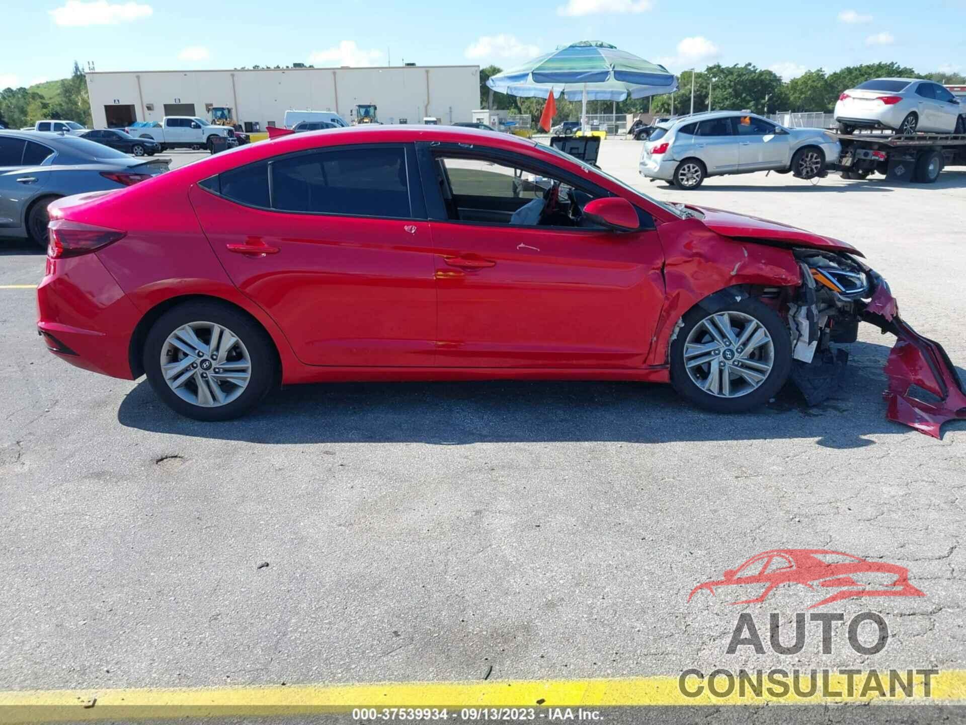 HYUNDAI ELANTRA 2020 - 5NPD84LF3LH565500