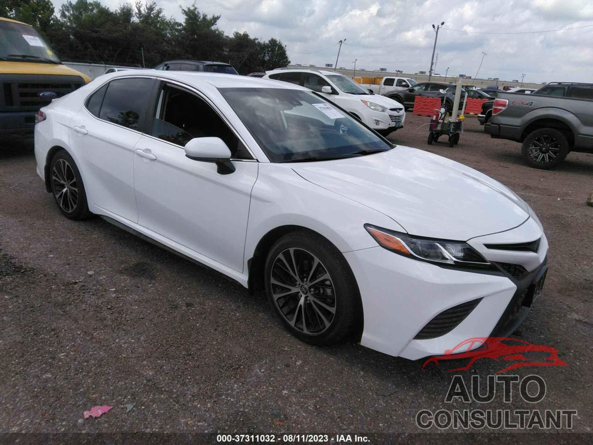 TOYOTA CAMRY 2020 - 4T1G11AK7LU382019