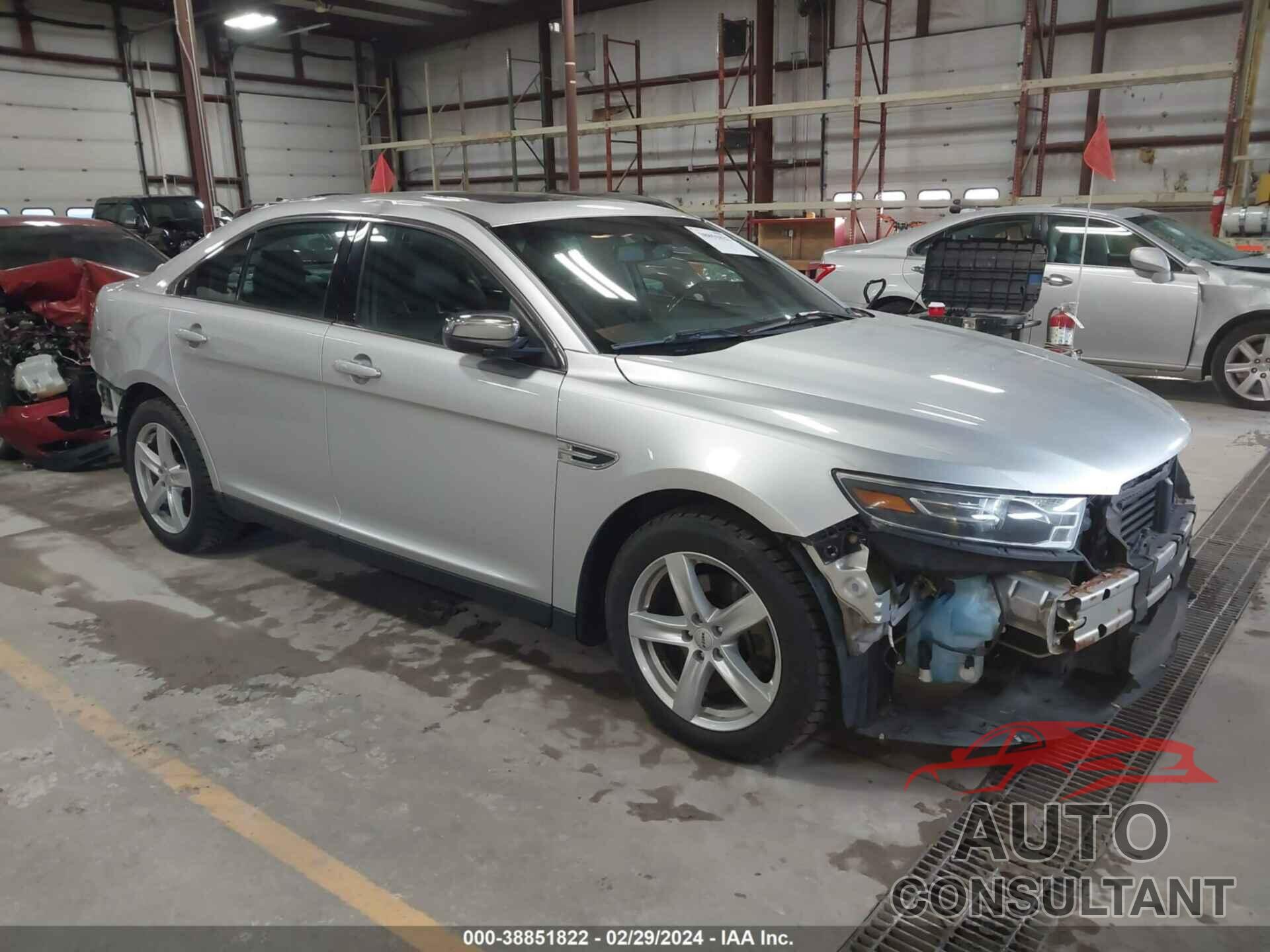 FORD TAURUS 2016 - 1FAHP2F82GG110904