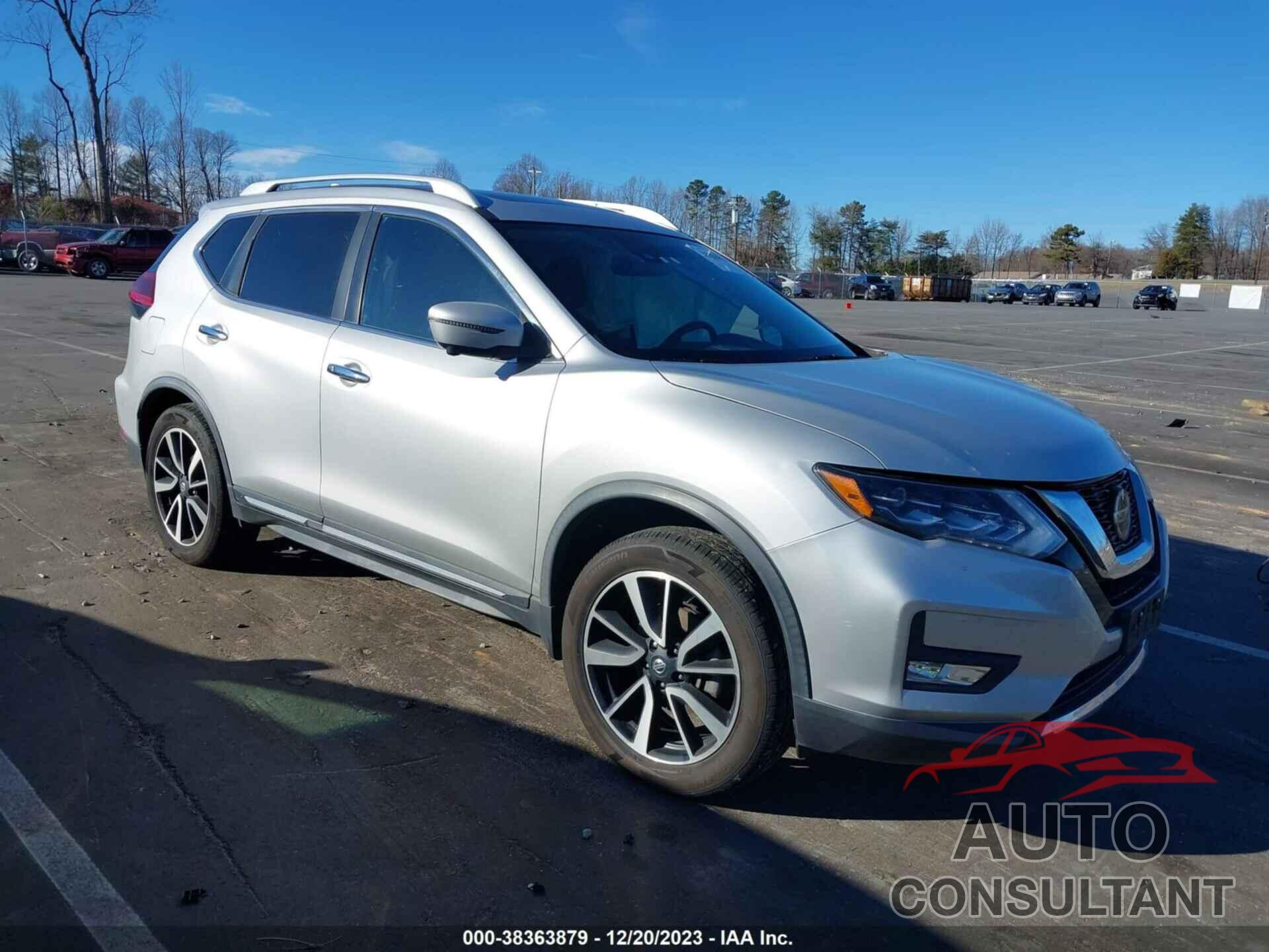 NISSAN ROGUE 2018 - JN8AT2MV8JW330548