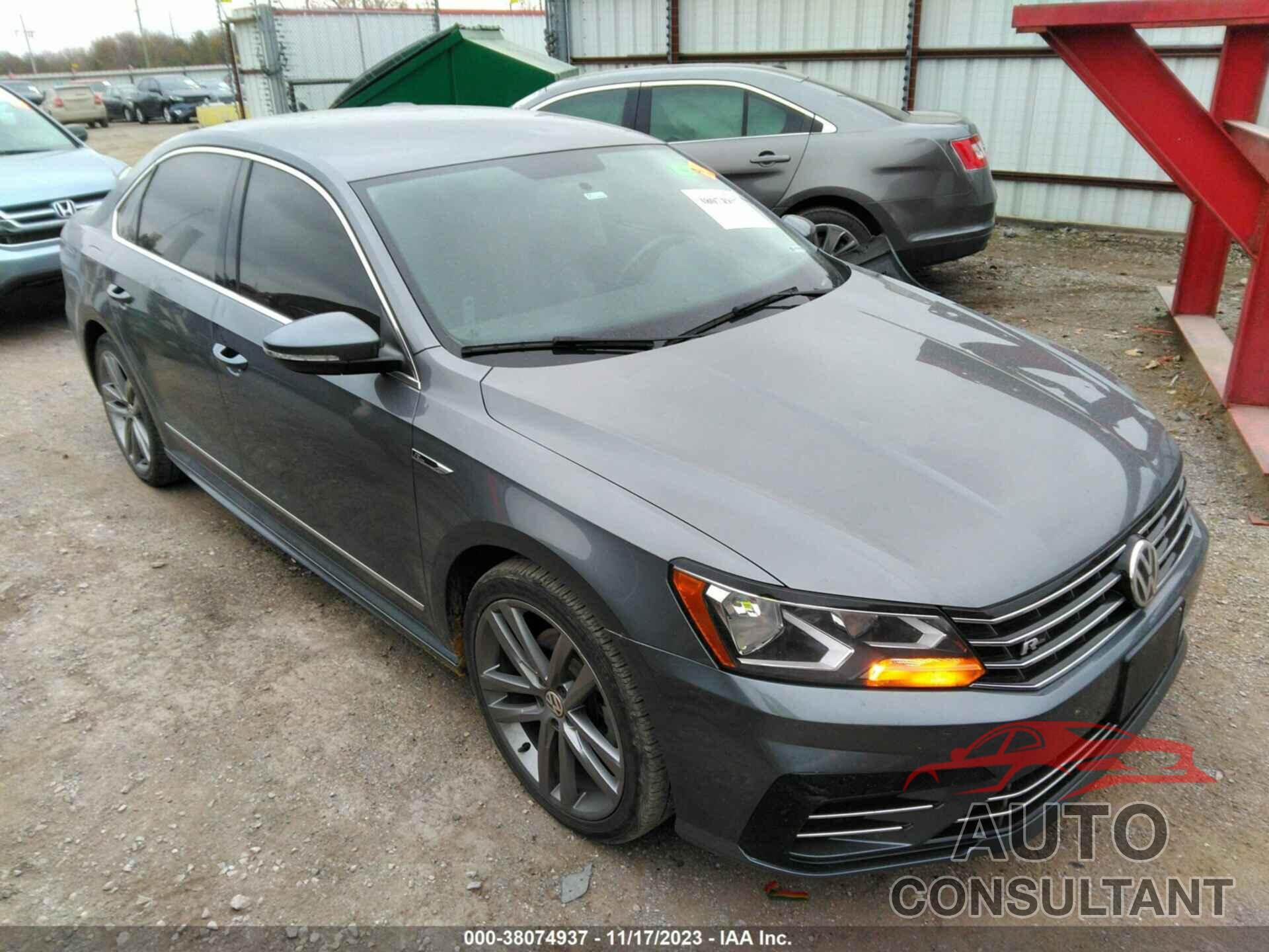 VOLKSWAGEN PASSAT 2017 - 1VWDT7A33HC070769