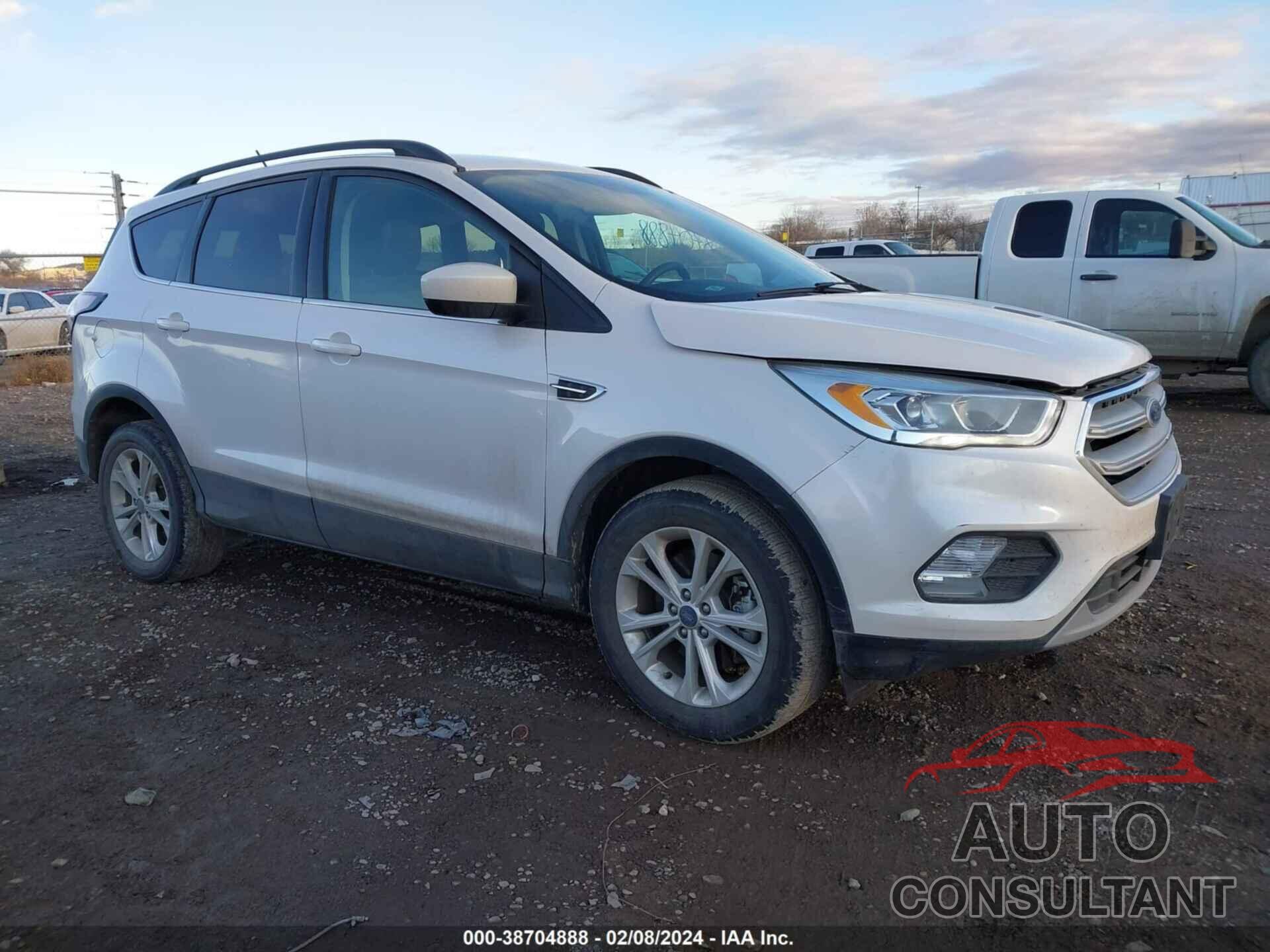 FORD ESCAPE 2018 - 1FMCU9HDXJUB26630