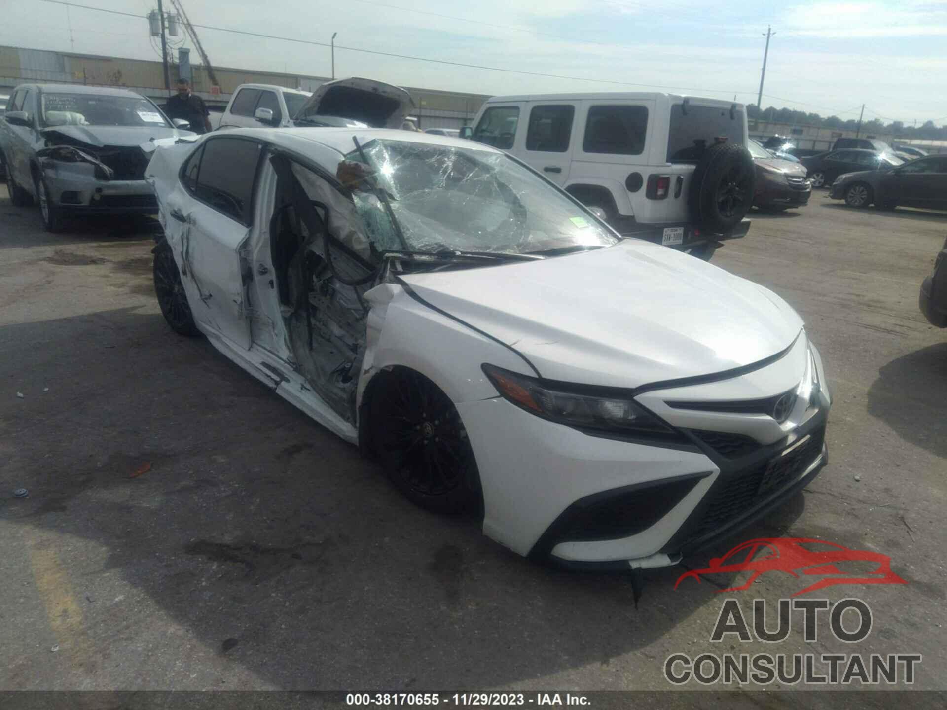 TOYOTA CAMRY 2021 - 4T1G11AK4MU487943