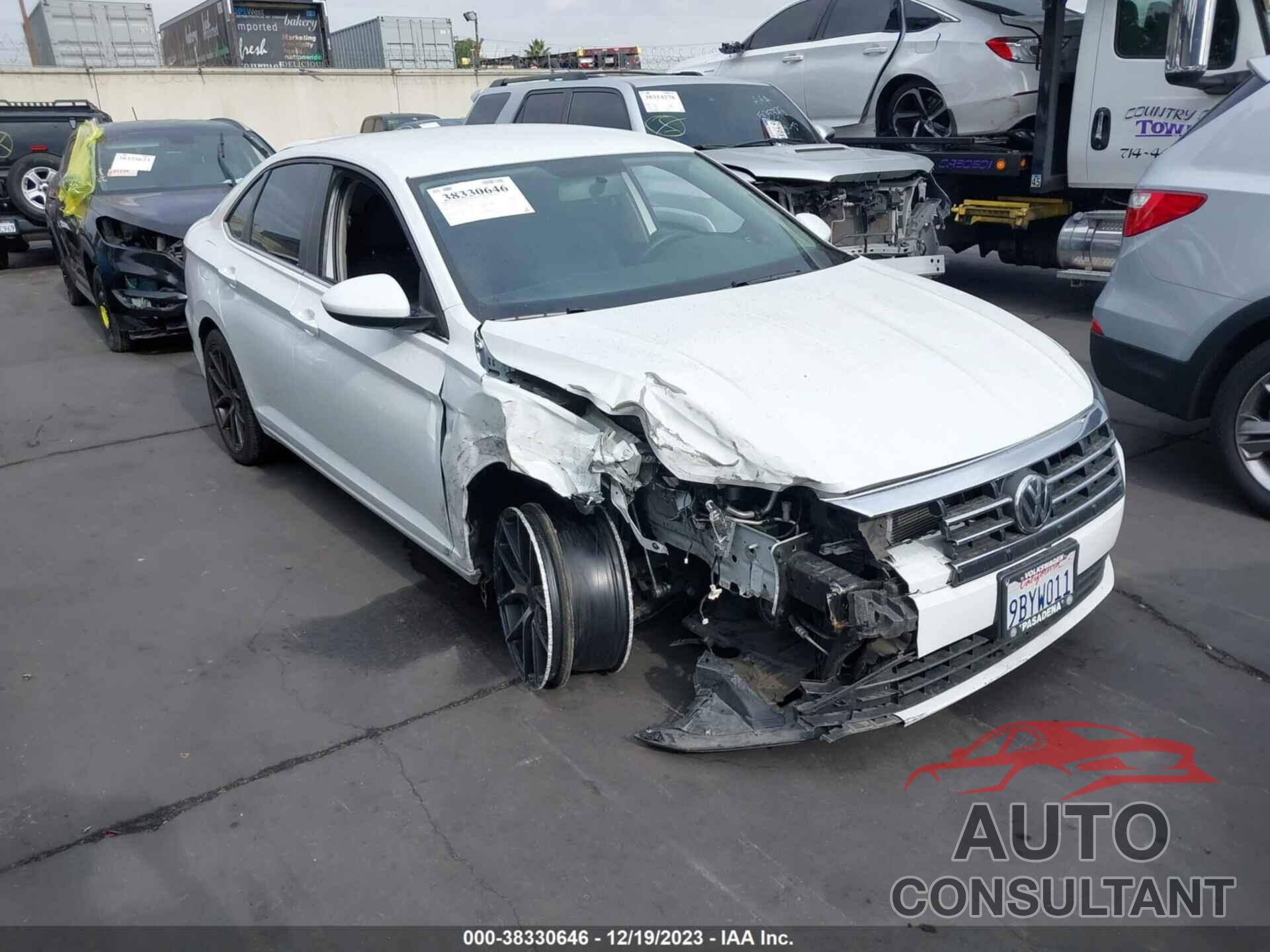 VOLKSWAGEN JETTA 2019 - 3VWN57BU0KM105702