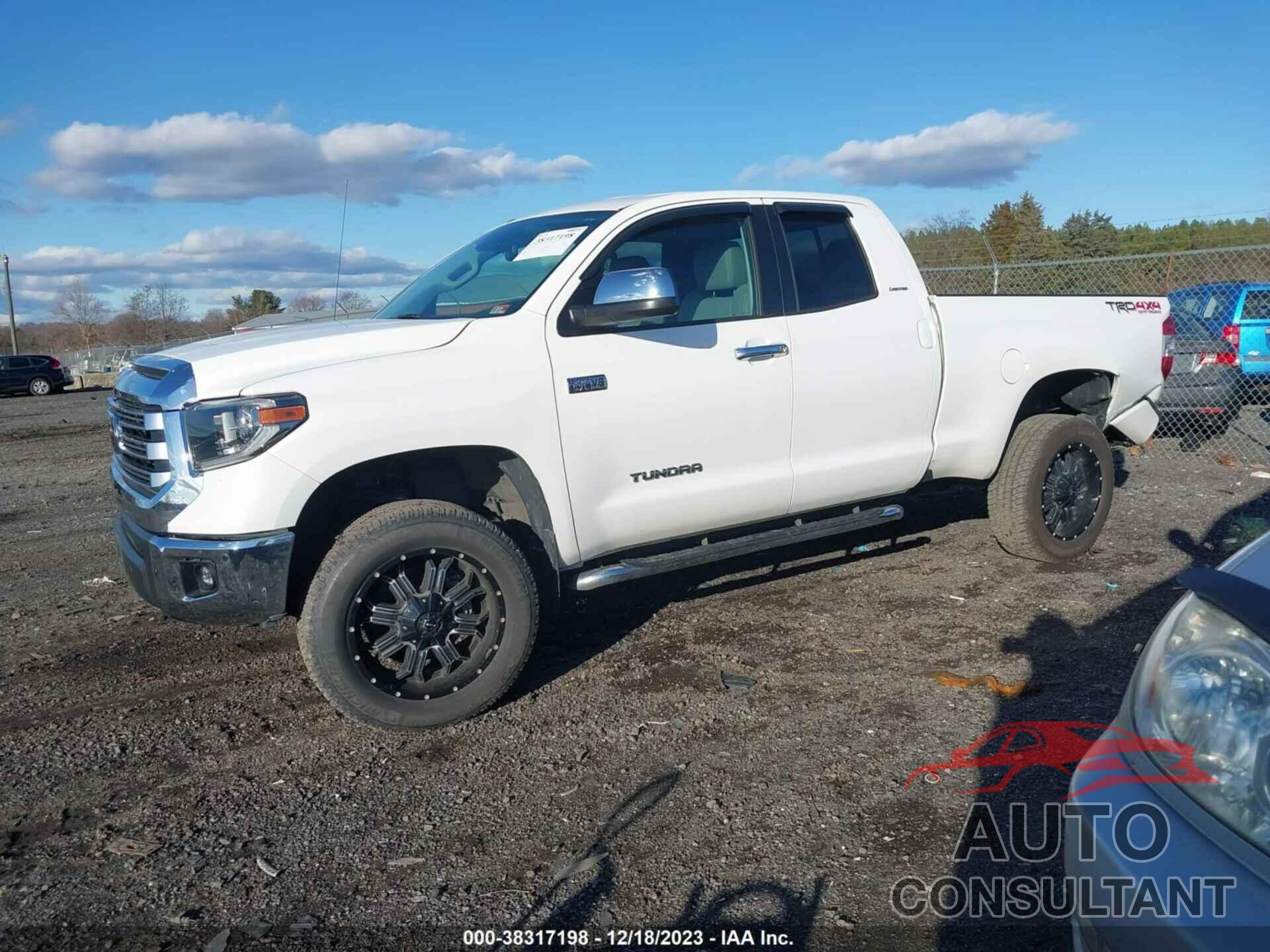 TOYOTA TUNDRA 2018 - 5TFBY5F18JX677921