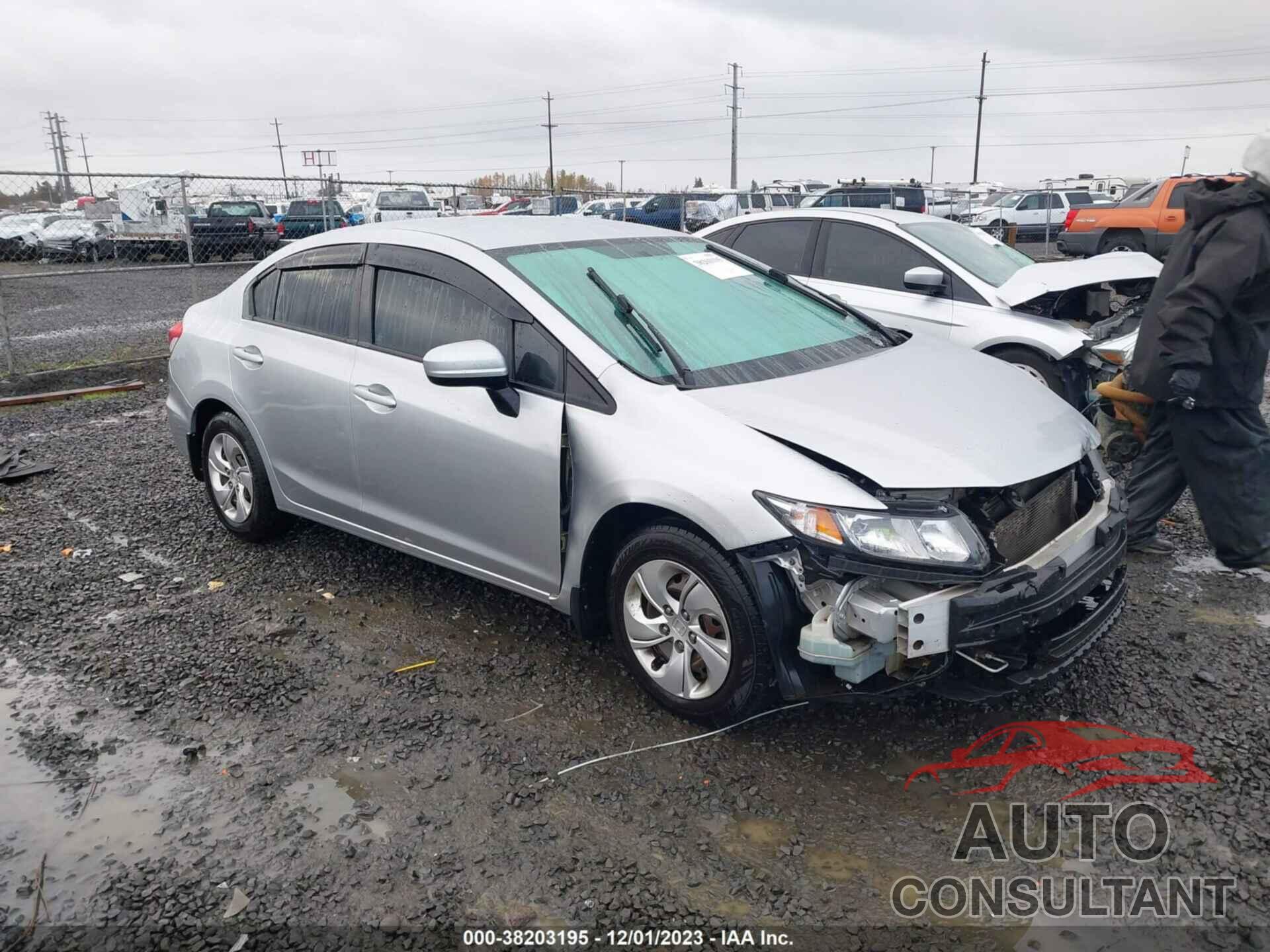 HONDA CIVIC 2015 - 2HGFB2F57FH551812