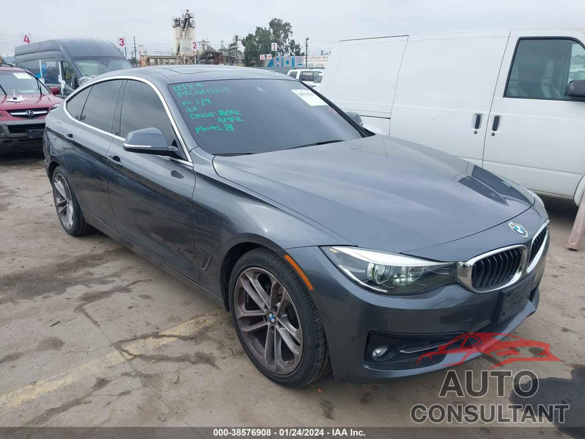 BMW 330 2018 - WBA8Z9C53JG828747