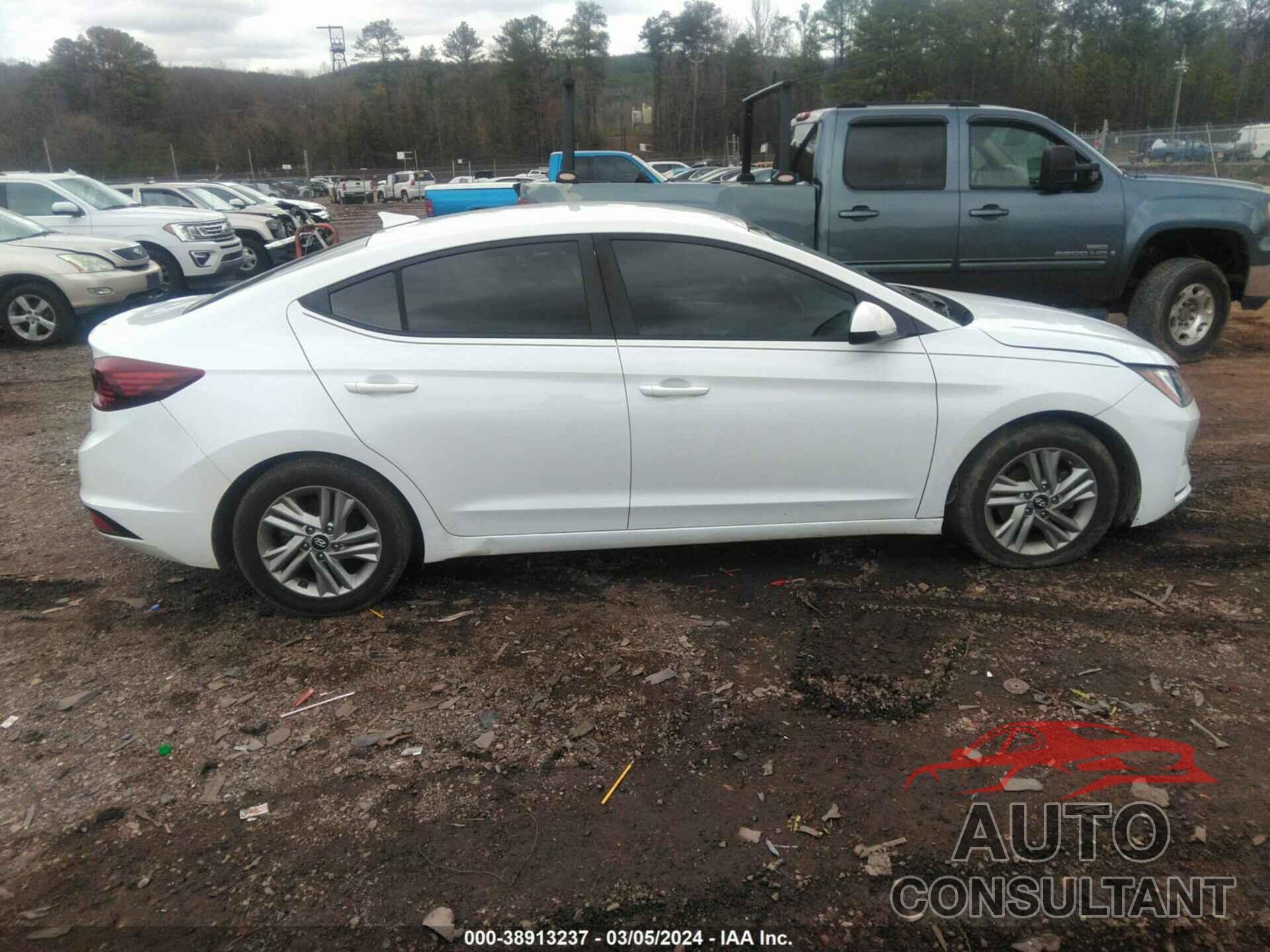 HYUNDAI ELANTRA 2020 - 5NPD84LF7LH586561