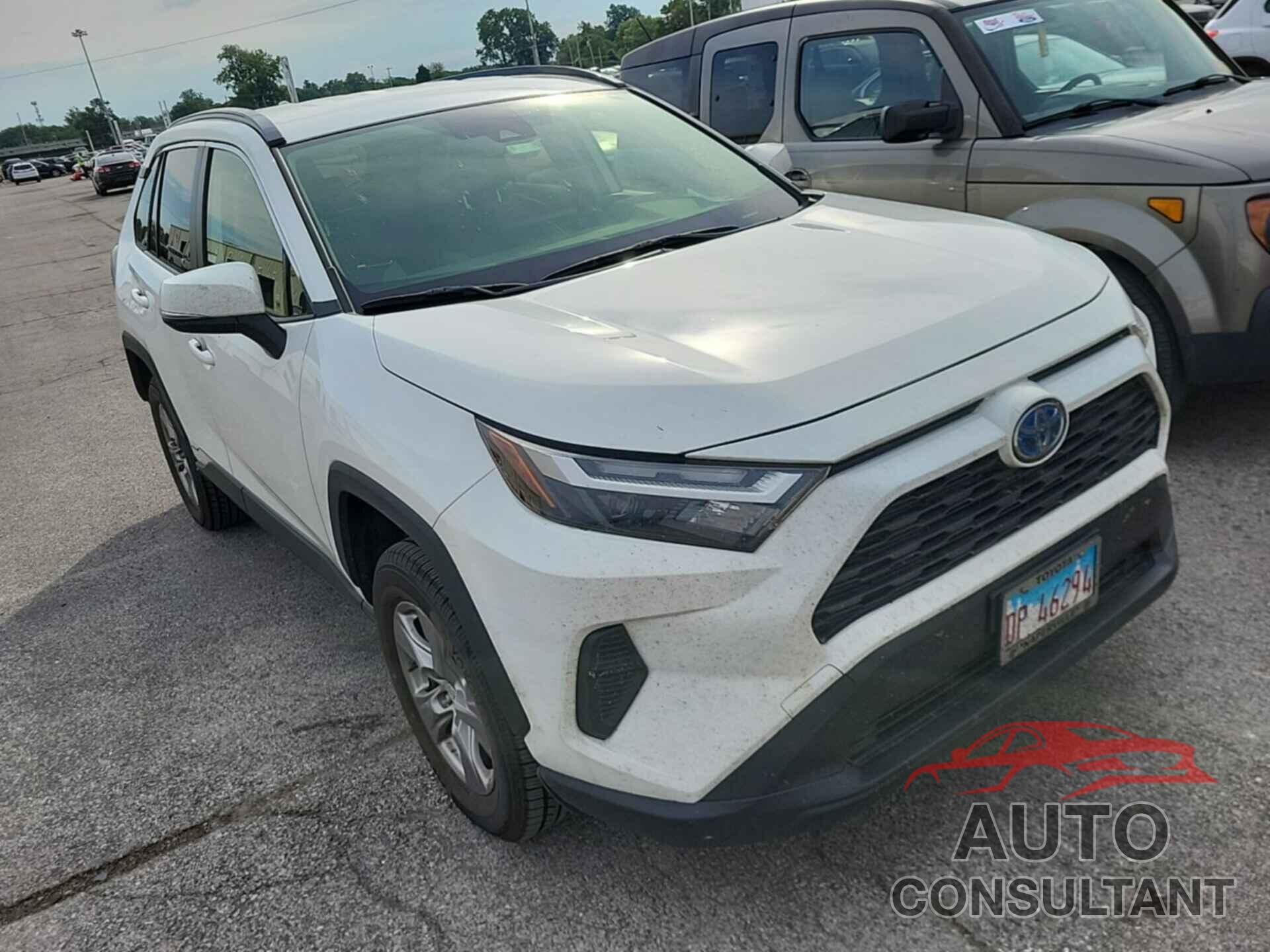 TOYOTA RAV4 2022 - JTMRWRFV7ND164102