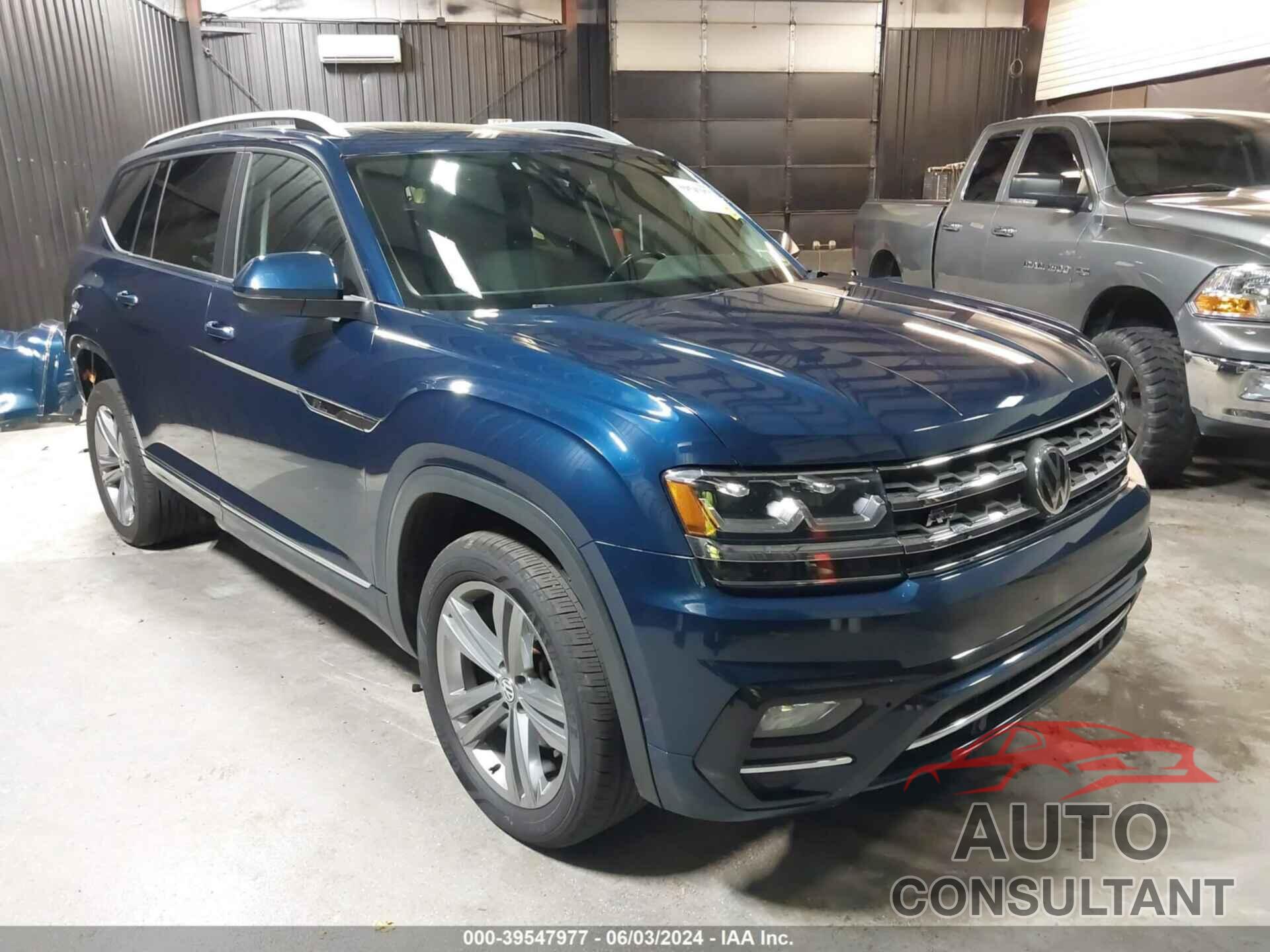 VOLKSWAGEN ATLAS 2018 - 1V2RR2CAXJC583639