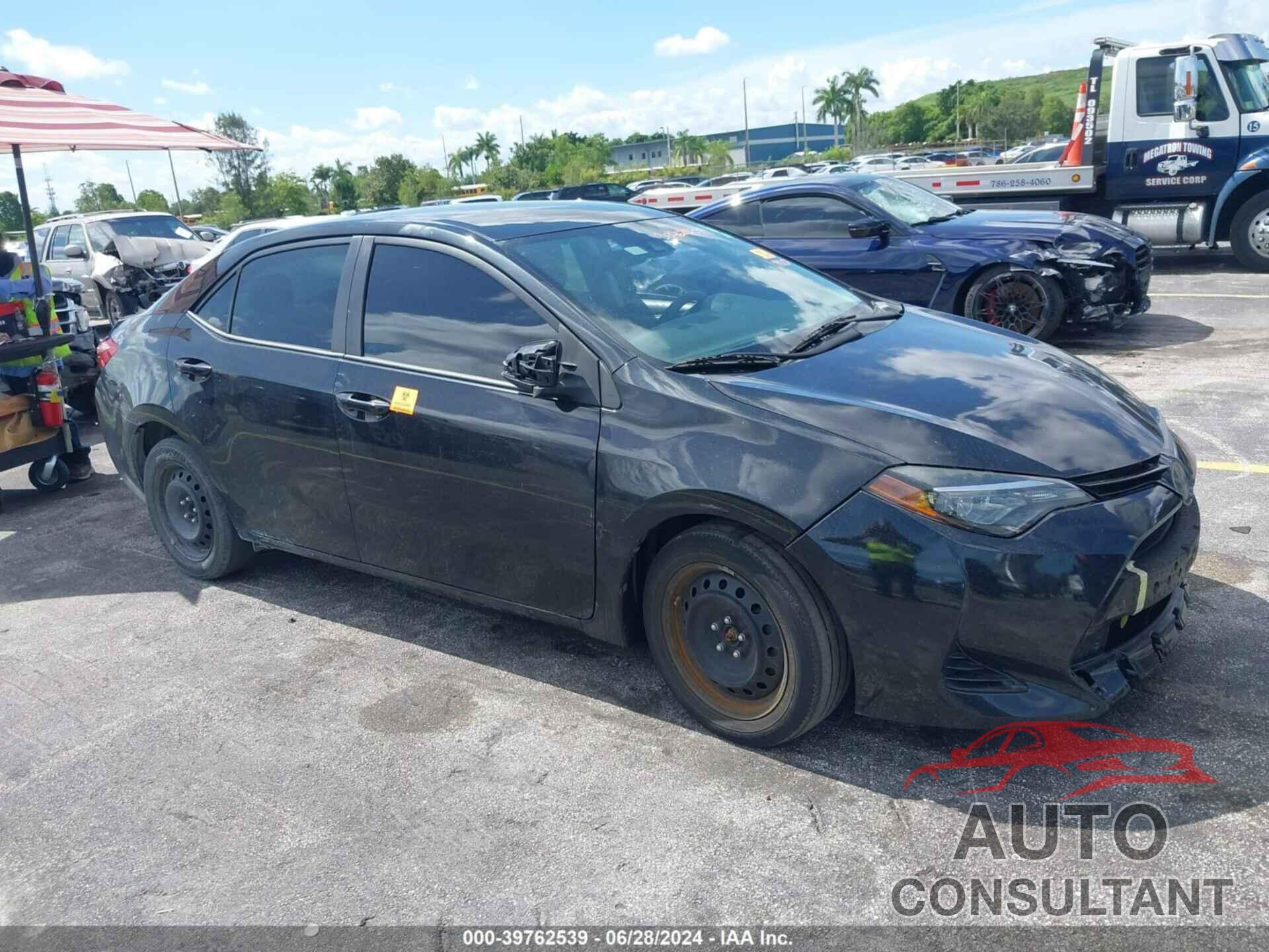 TOYOTA COROLLA 2018 - 2T1BURHE2JC115174