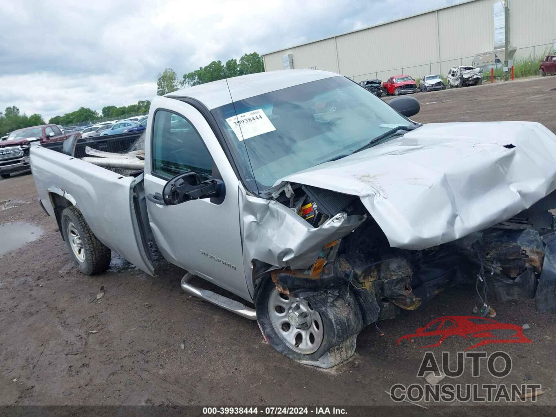 CHEVROLET SILVERADO 1500 2011 - 1GCNCPEXXBZ109530