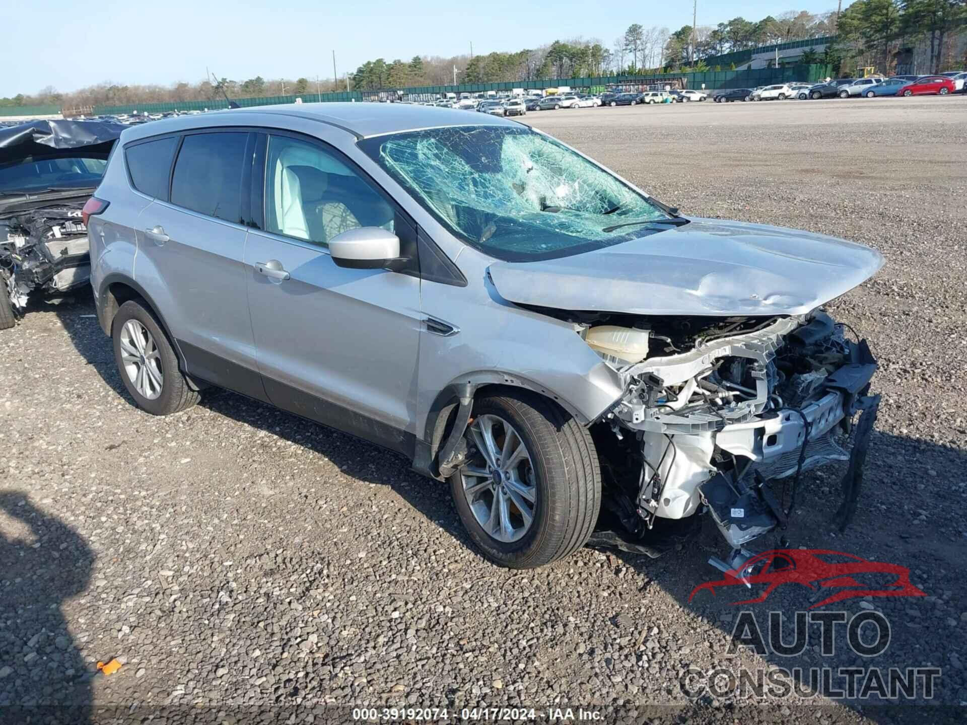 FORD ESCAPE 2019 - 1FMCU0GD5KUB86734