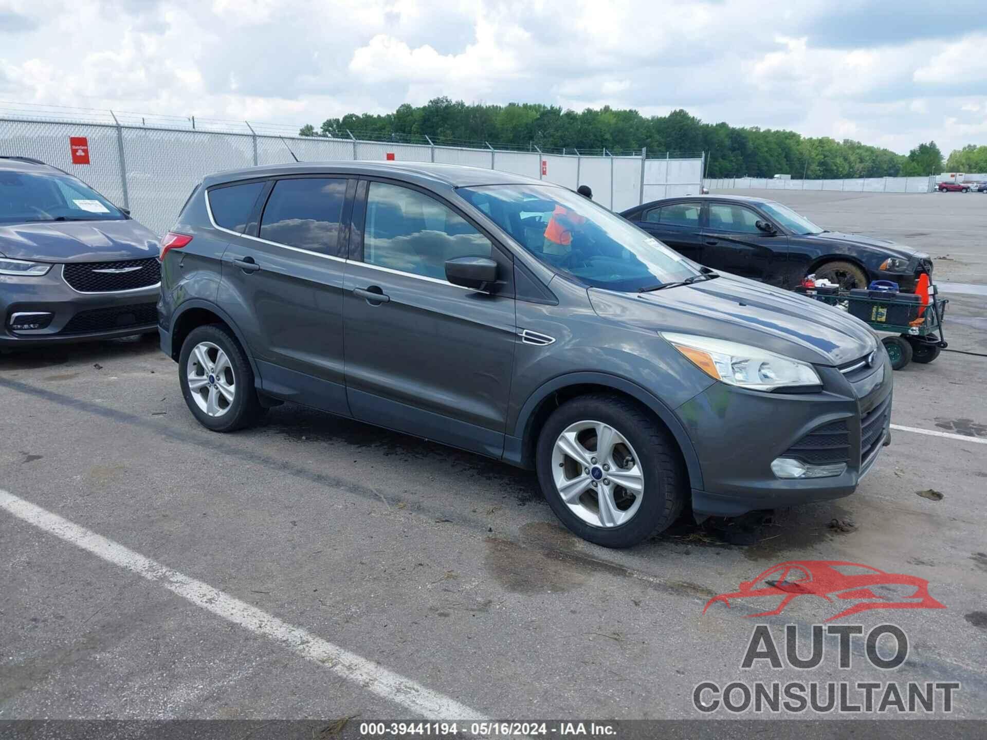 FORD ESCAPE 2016 - 1FMCU0G74GUB52365