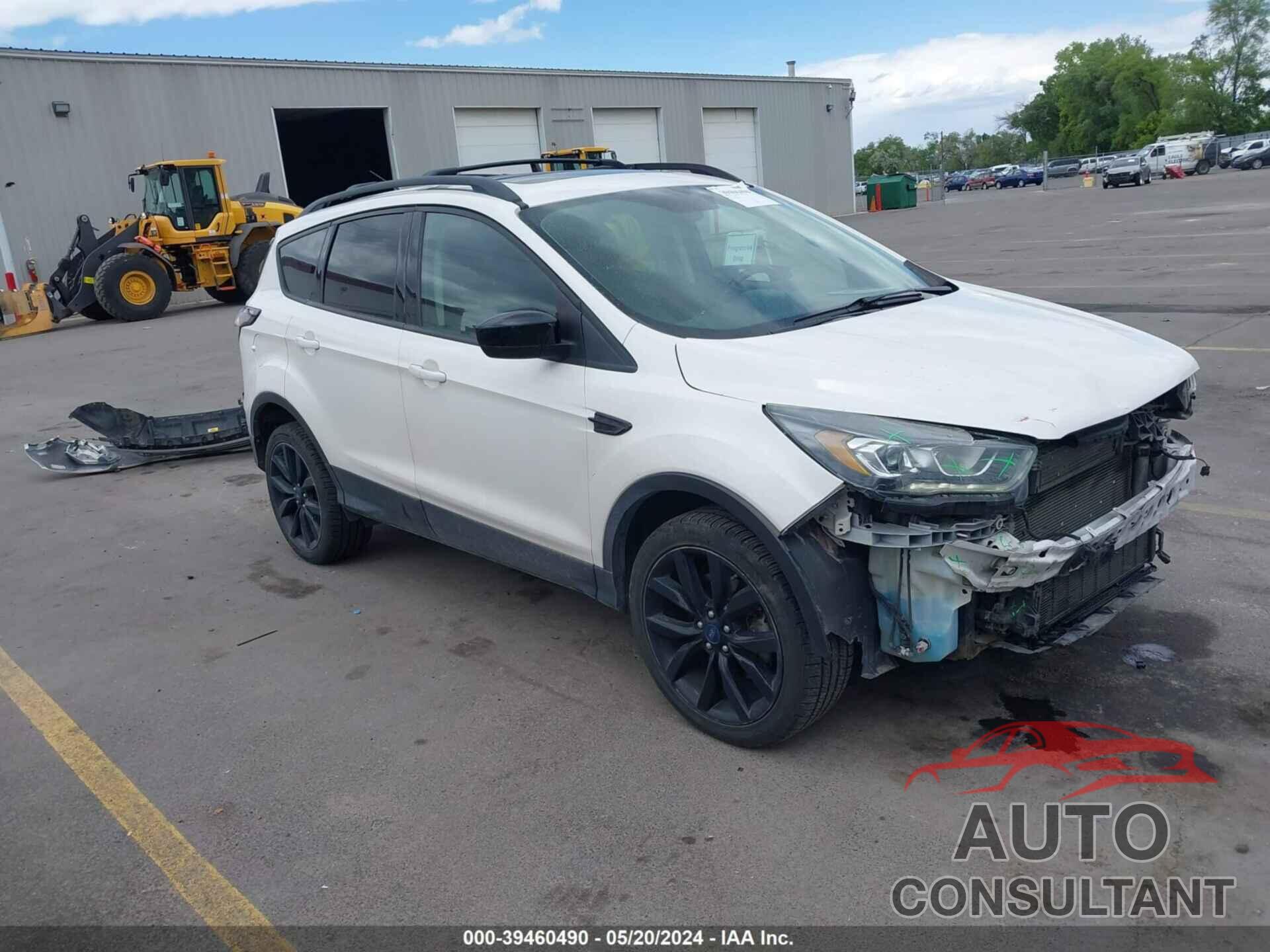 FORD ESCAPE 2017 - 1FMCU9GDXHUB83132