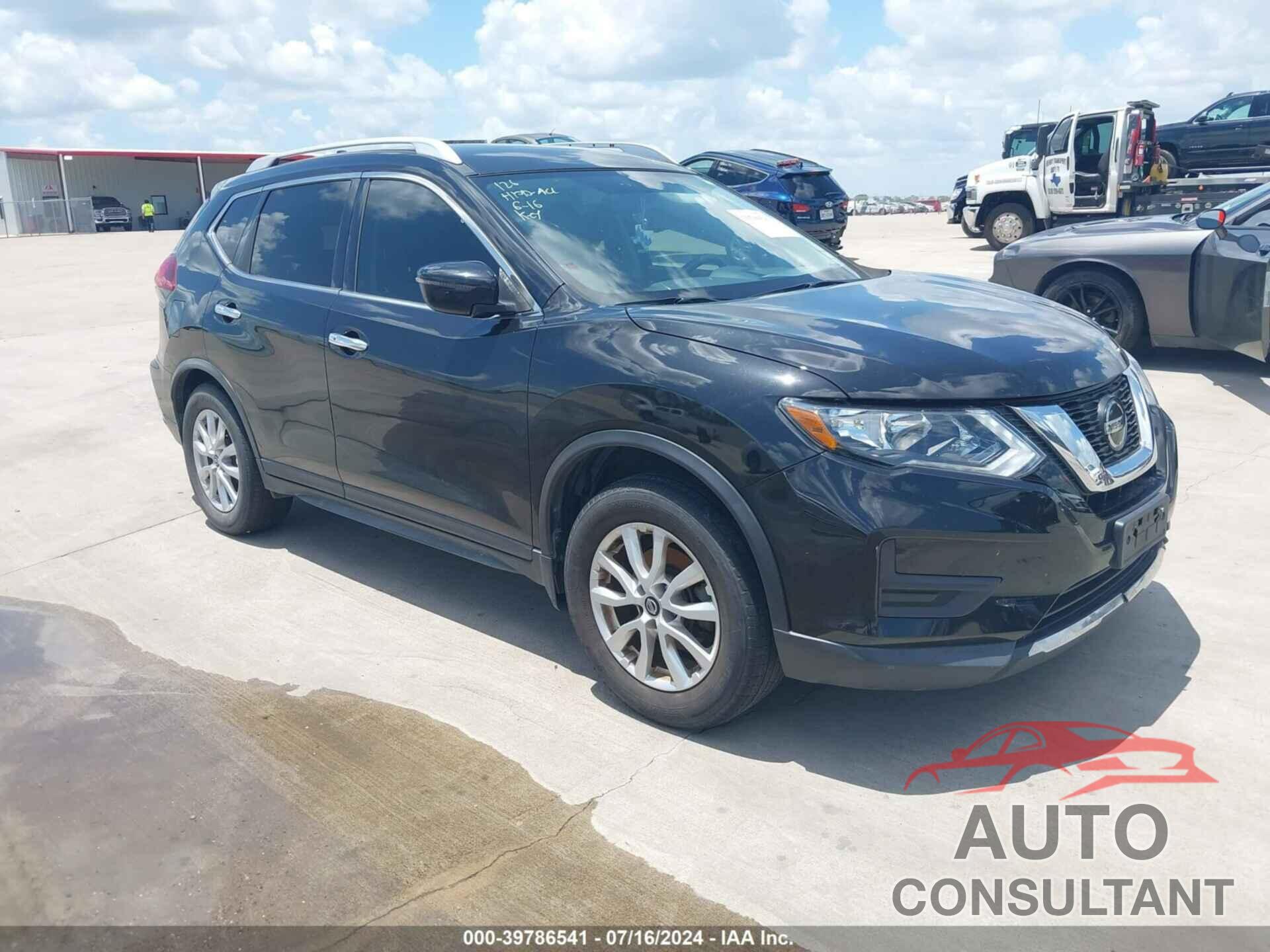 NISSAN ROGUE 2018 - KNMAT2MT5JP612313