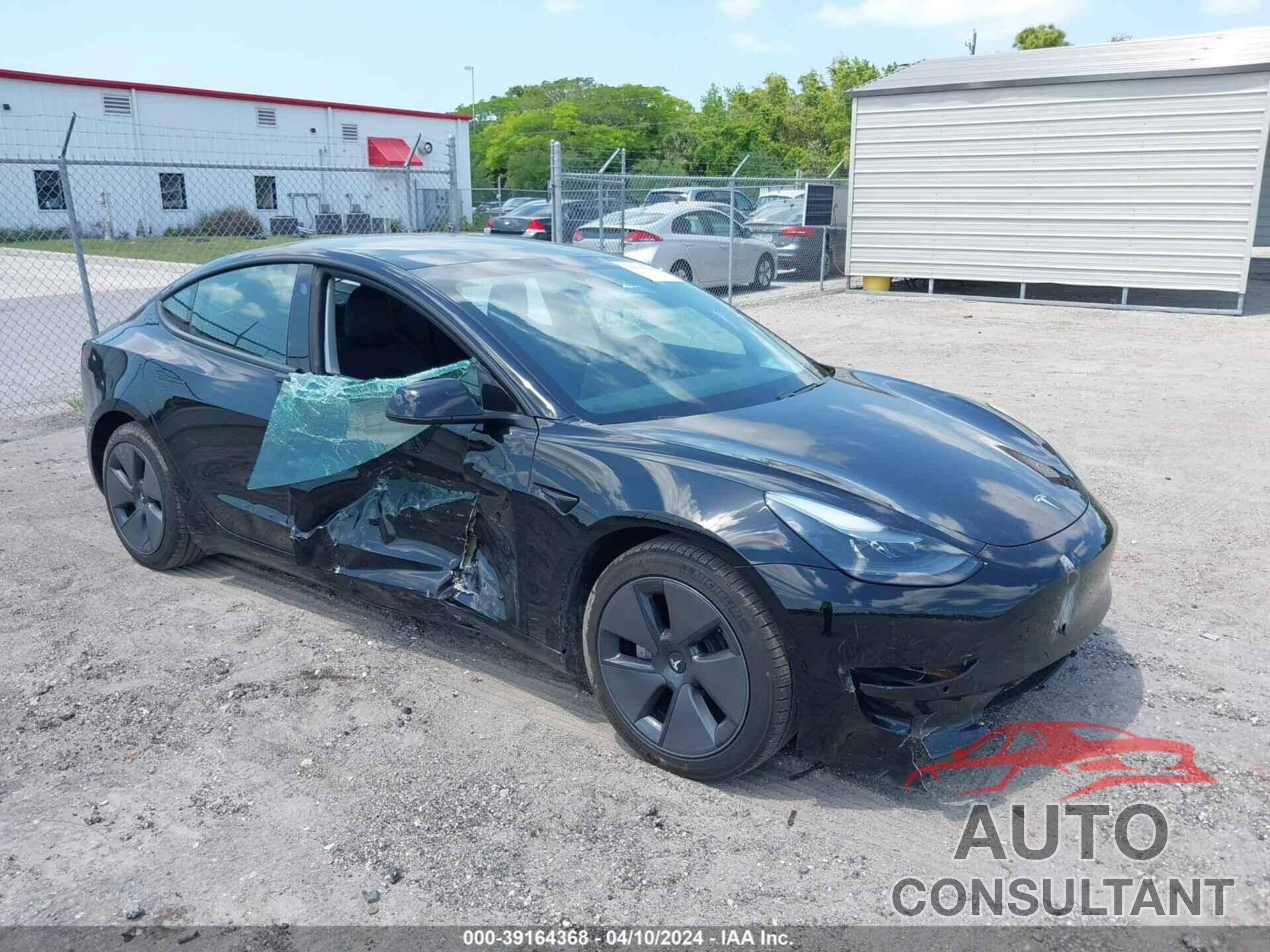 TESLA MODEL 3 2021 - 5YJ3E1EA7MF992103