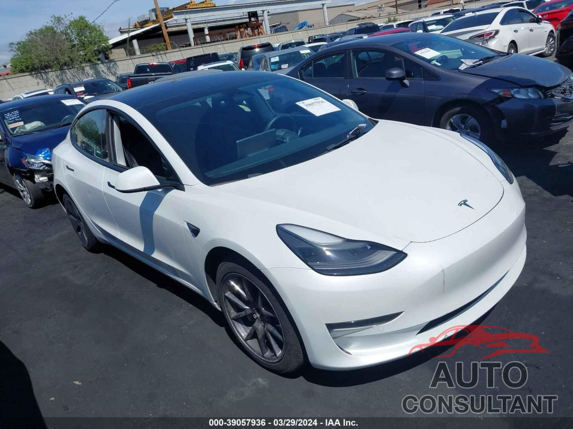 TESLA MODEL 3 2022 - 5YJ3E1EB3NF267138