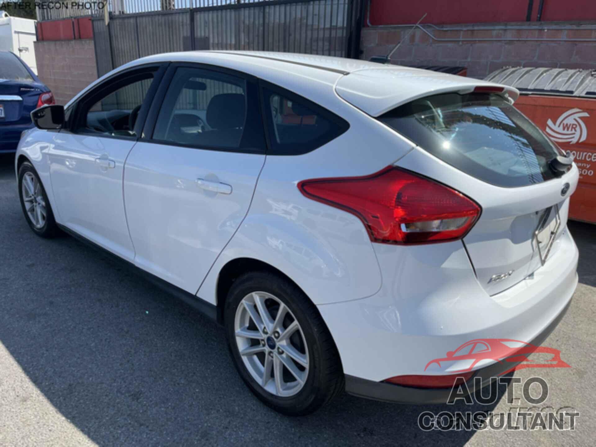 FORD FOCUS 2018 - 1FADP3K21JL282832