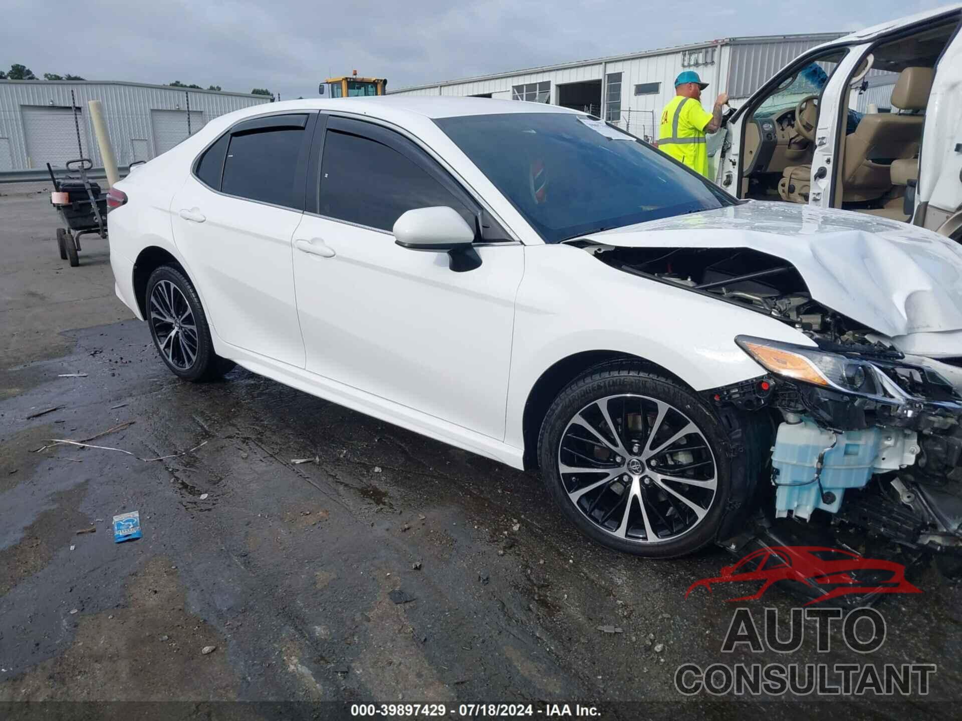 TOYOTA CAMRY 2019 - 4T1B11HK5KU778383