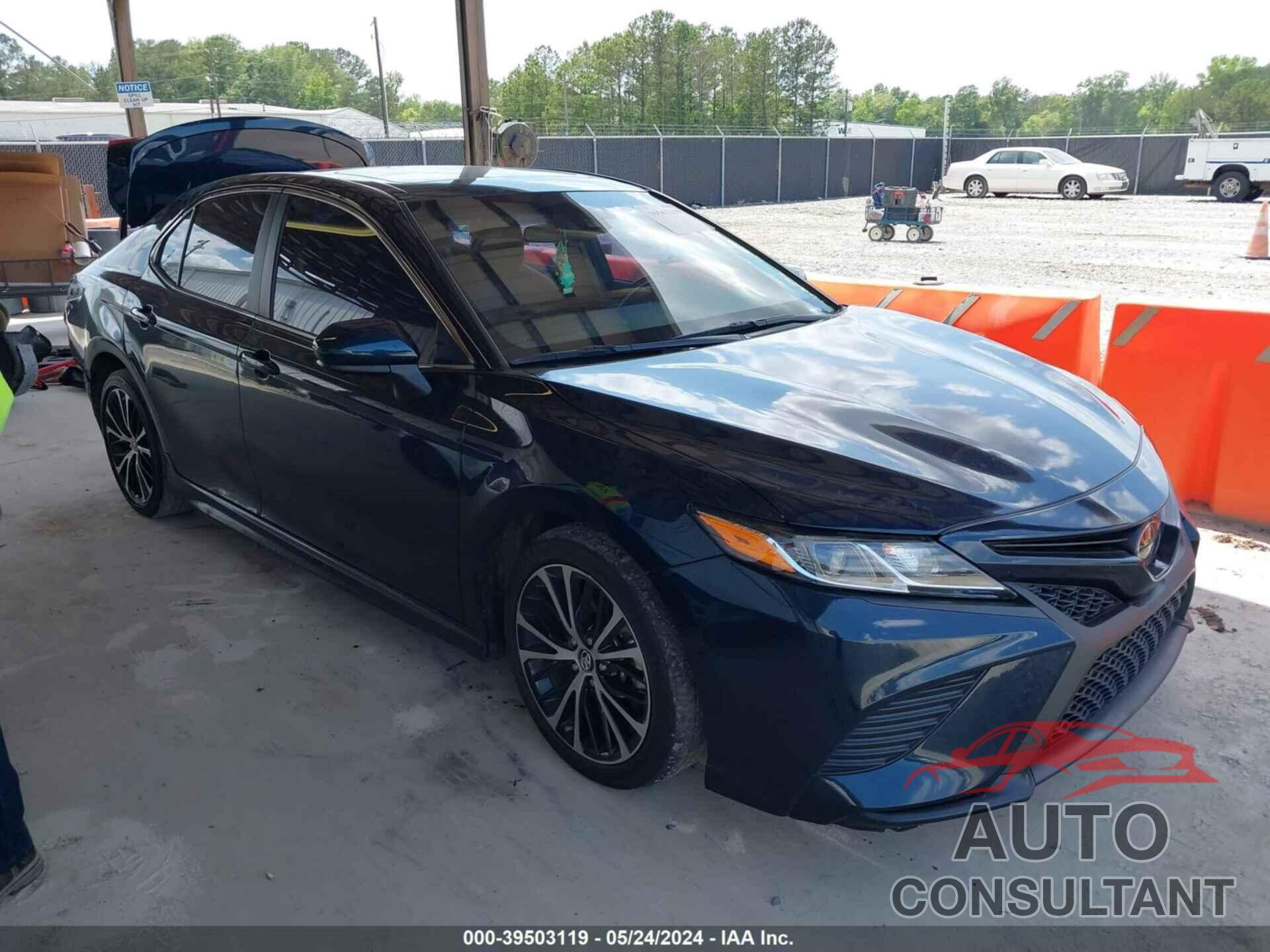 TOYOTA CAMRY 2019 - 4T1B11HK3KU283583