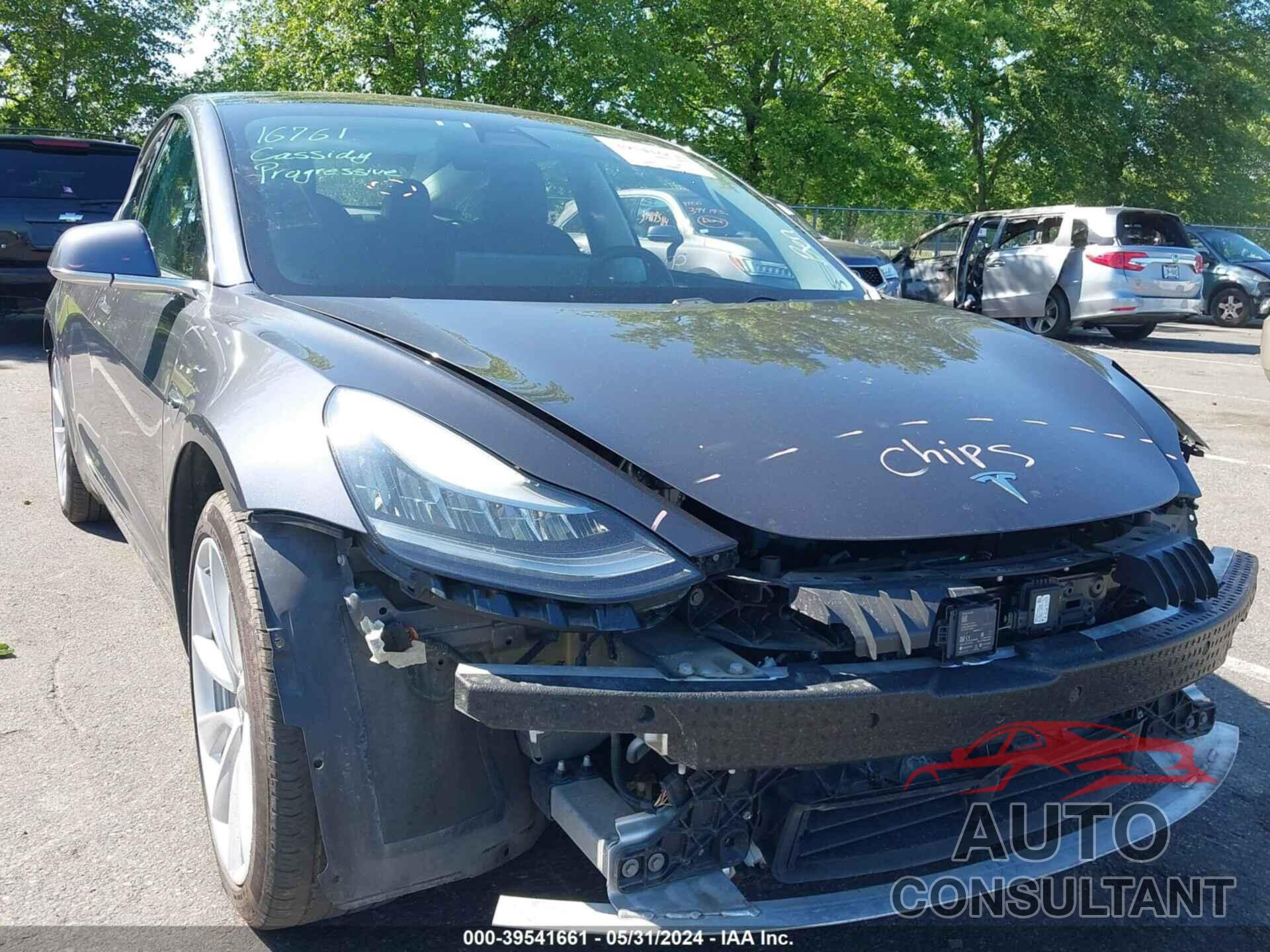 TESLA MODEL 3 2019 - 5YJ3E1EB8KF390395