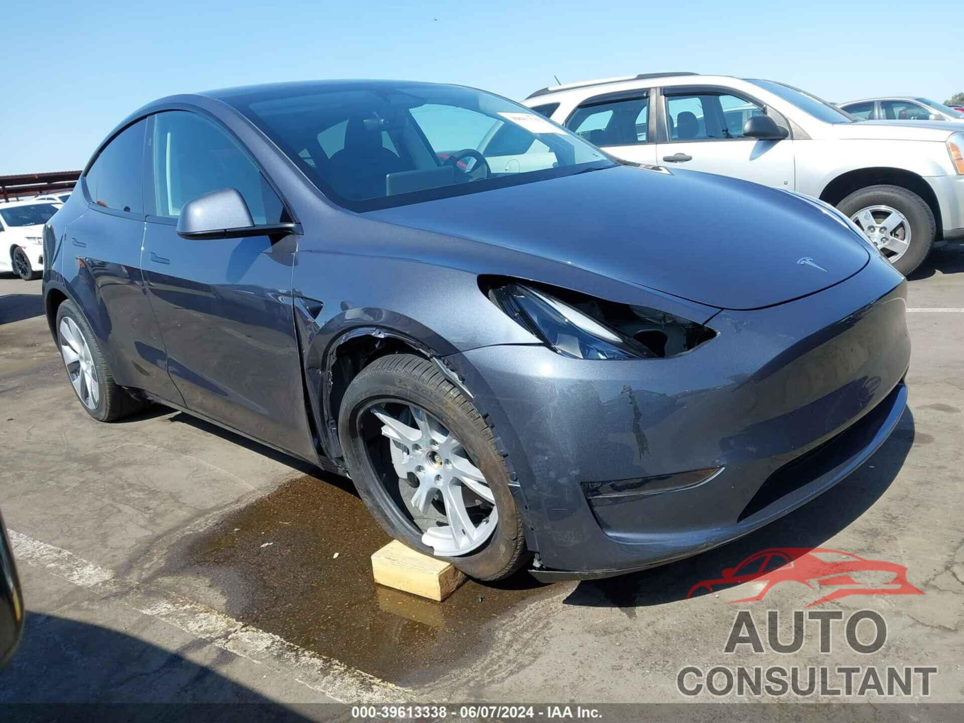 TESLA MODEL Y 2023 - 7SAYGDEE9PA183596